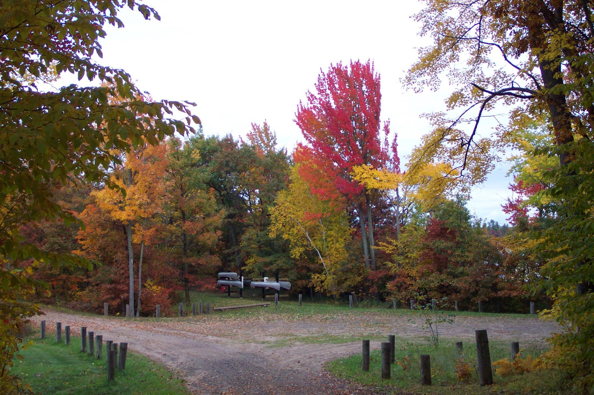 xxx N Basswood Dr (403)