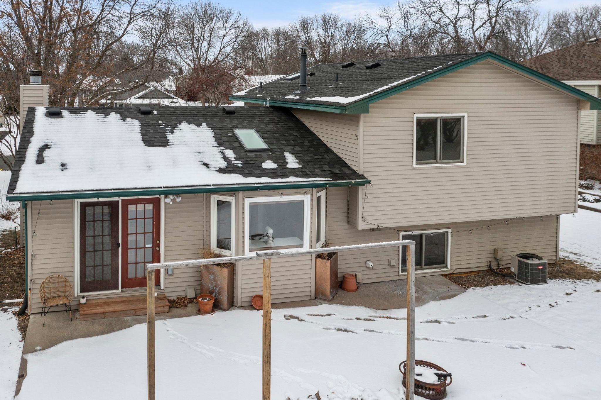 9246 Shenandoah Lane N