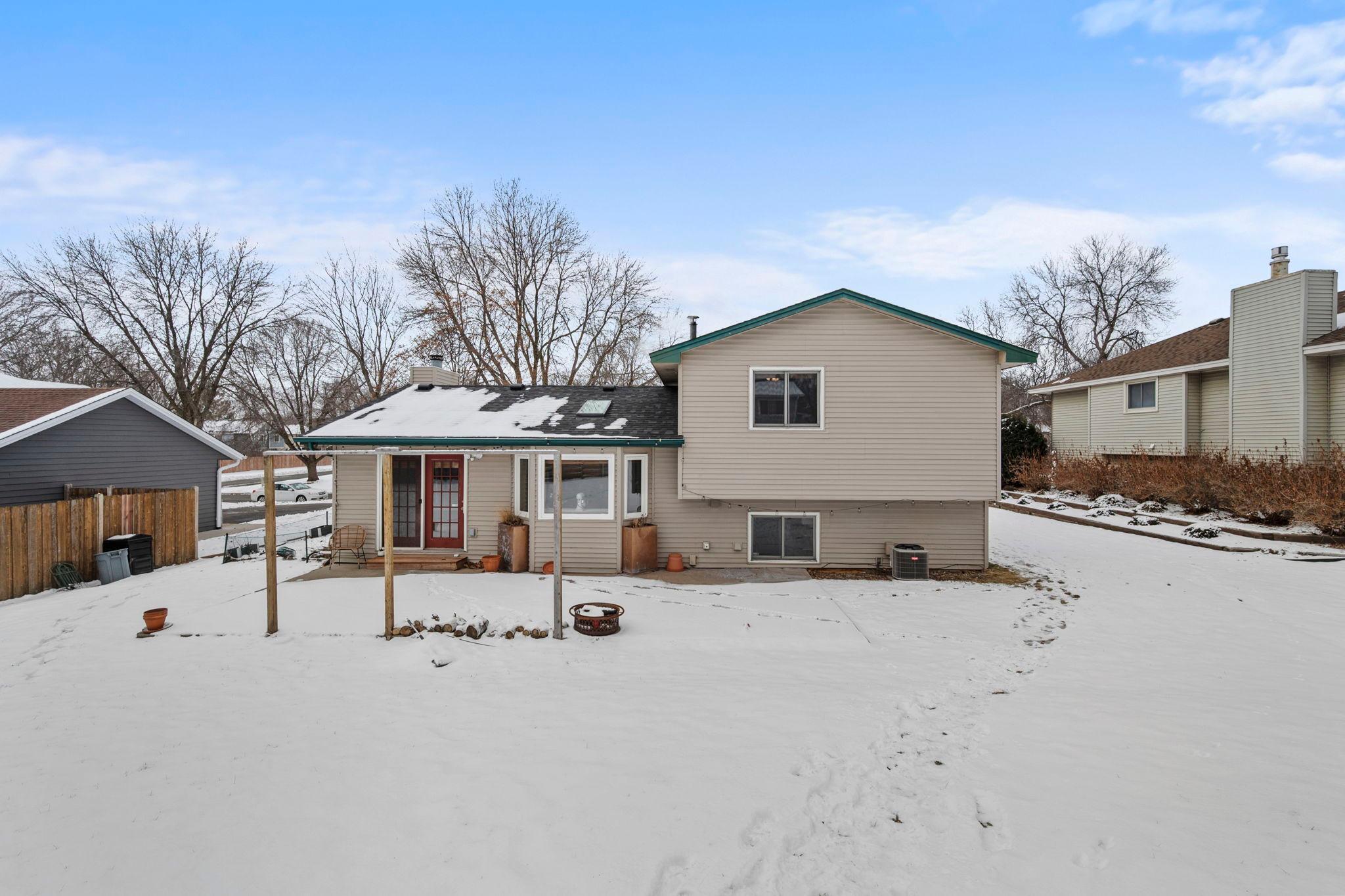 9246 Shenandoah Lane N