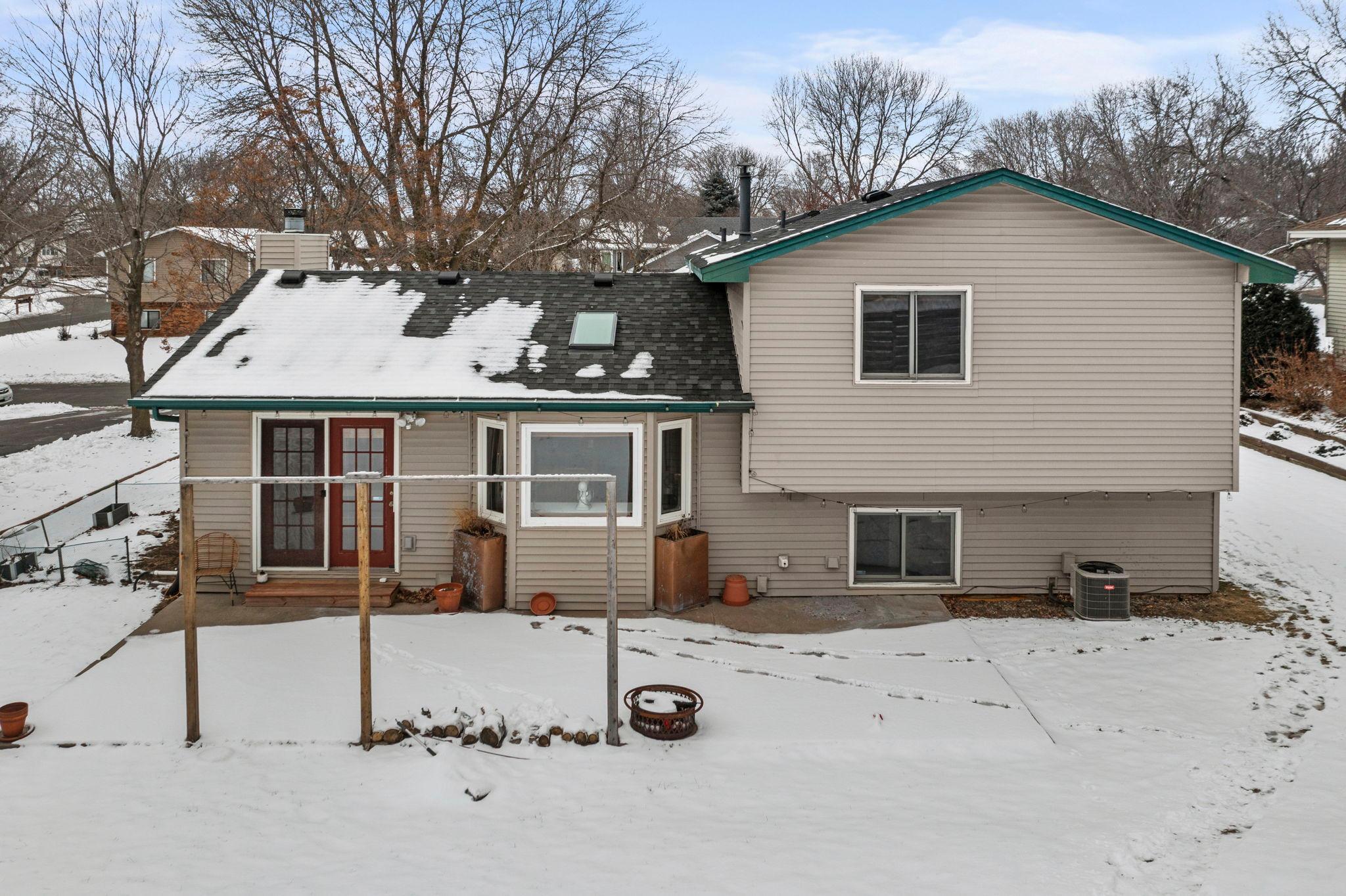 9246 Shenandoah Lane N