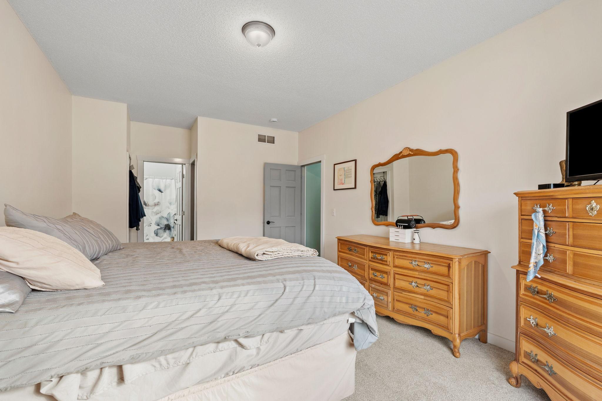 13761 Dorothy Drive