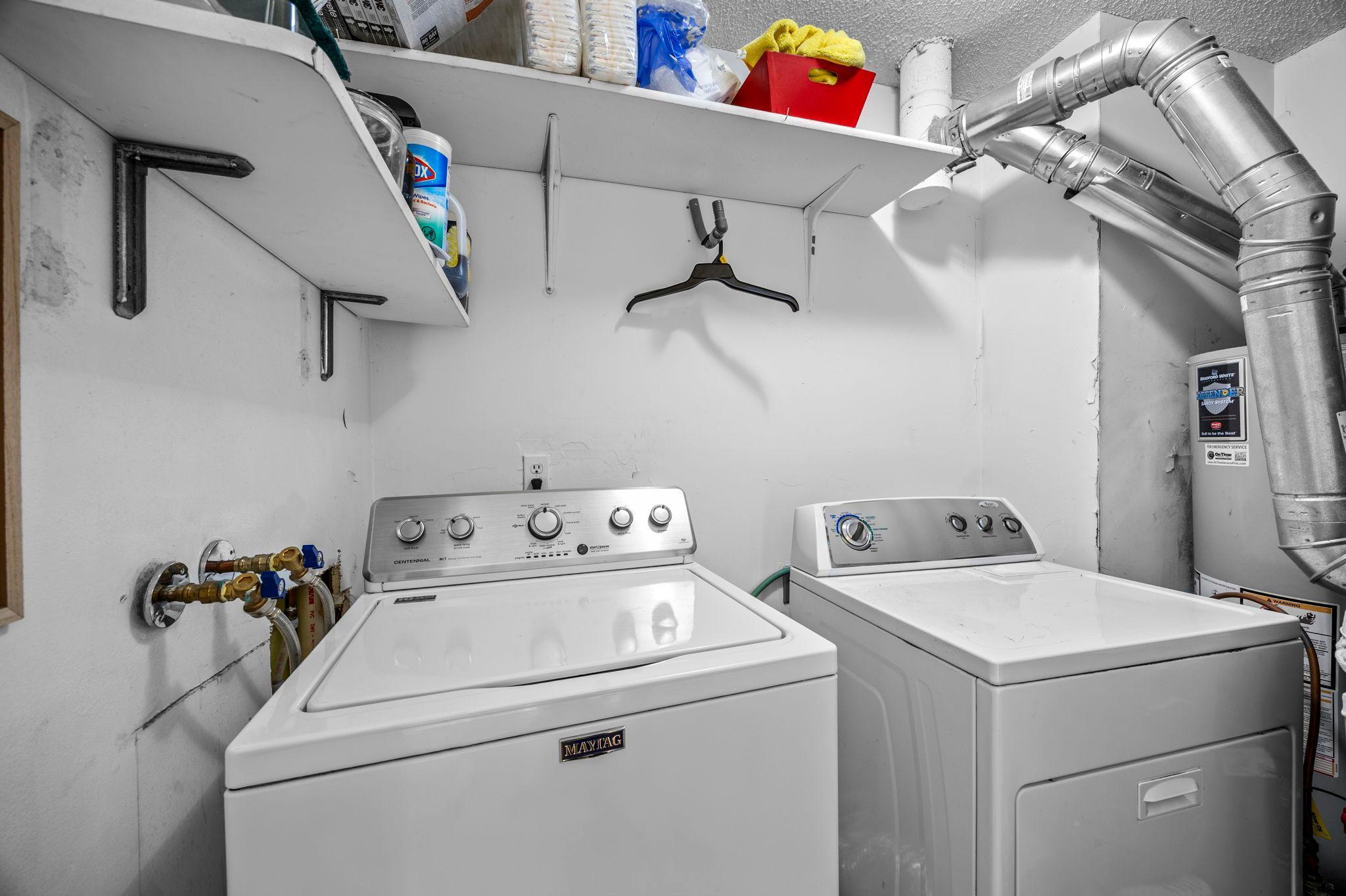 3861 Gold Point Unit: B