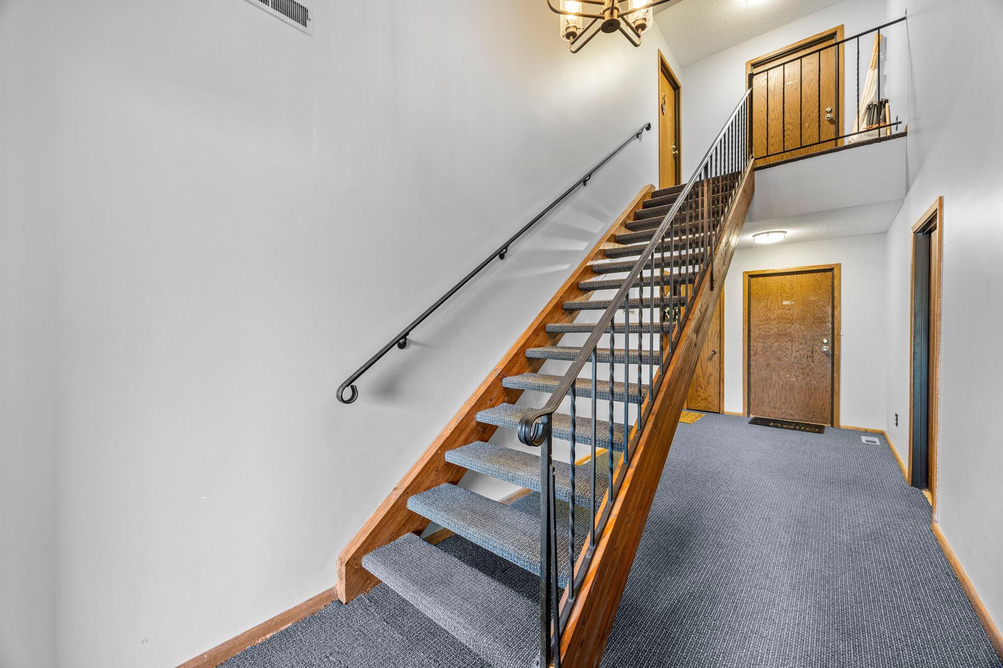 3861 Gold Point Unit: B