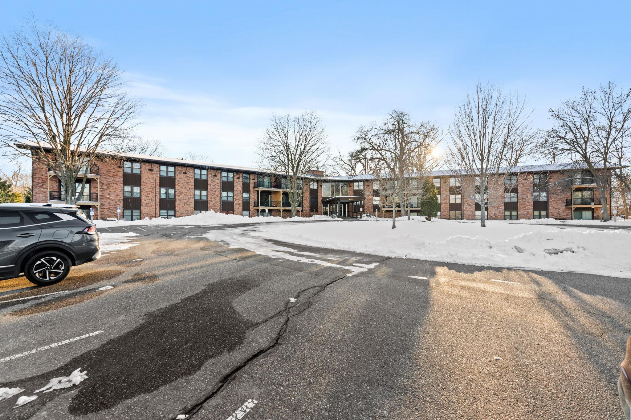 10113 W 34th Street Unit: 228
