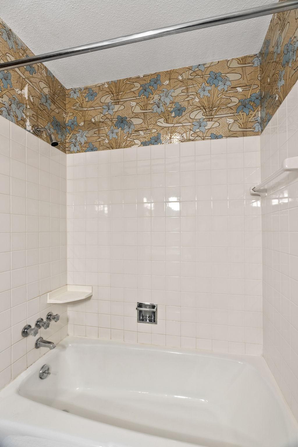 10113 W 34th Street Unit: 228