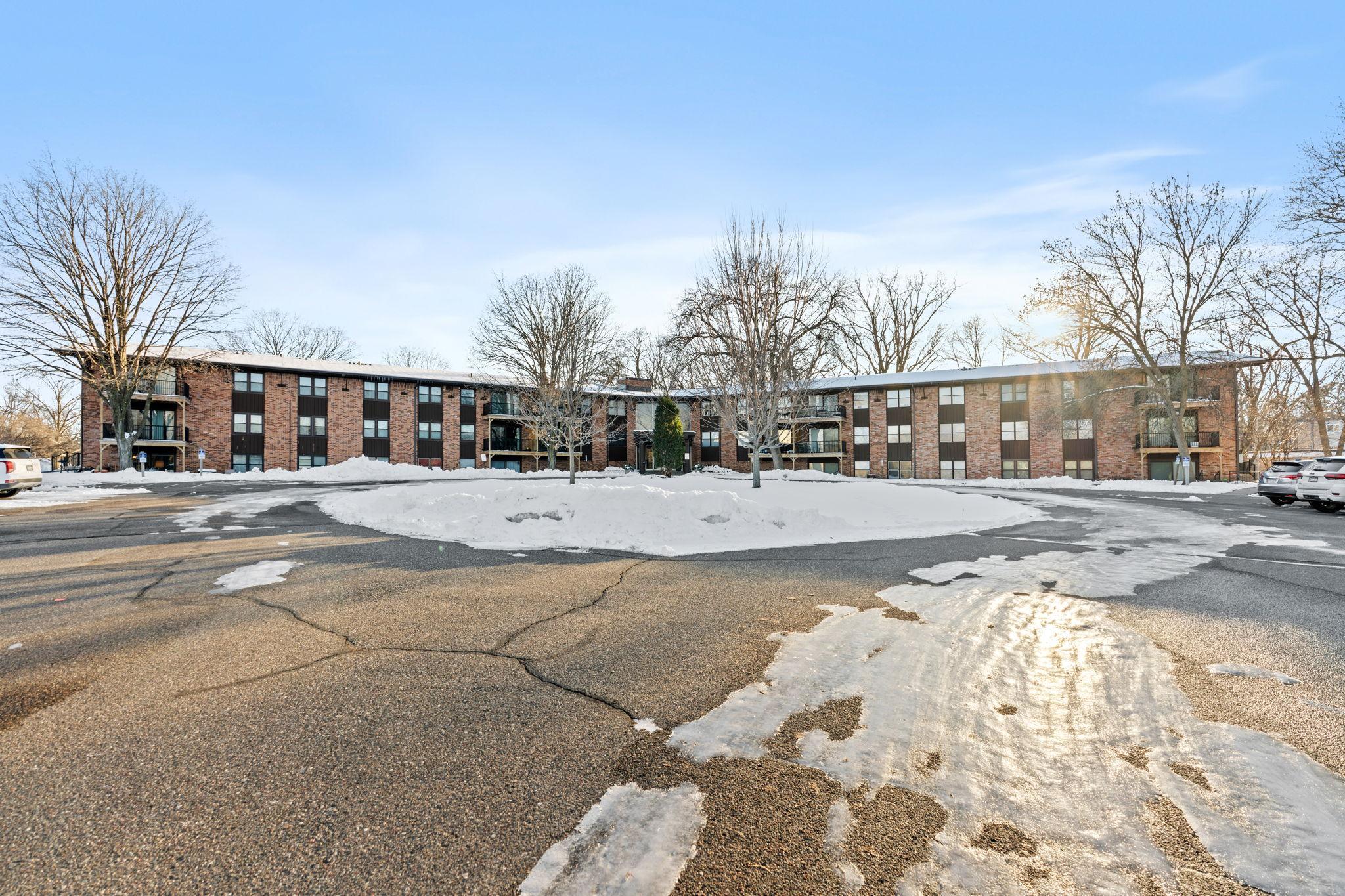 10113 W 34th Street Unit: 228