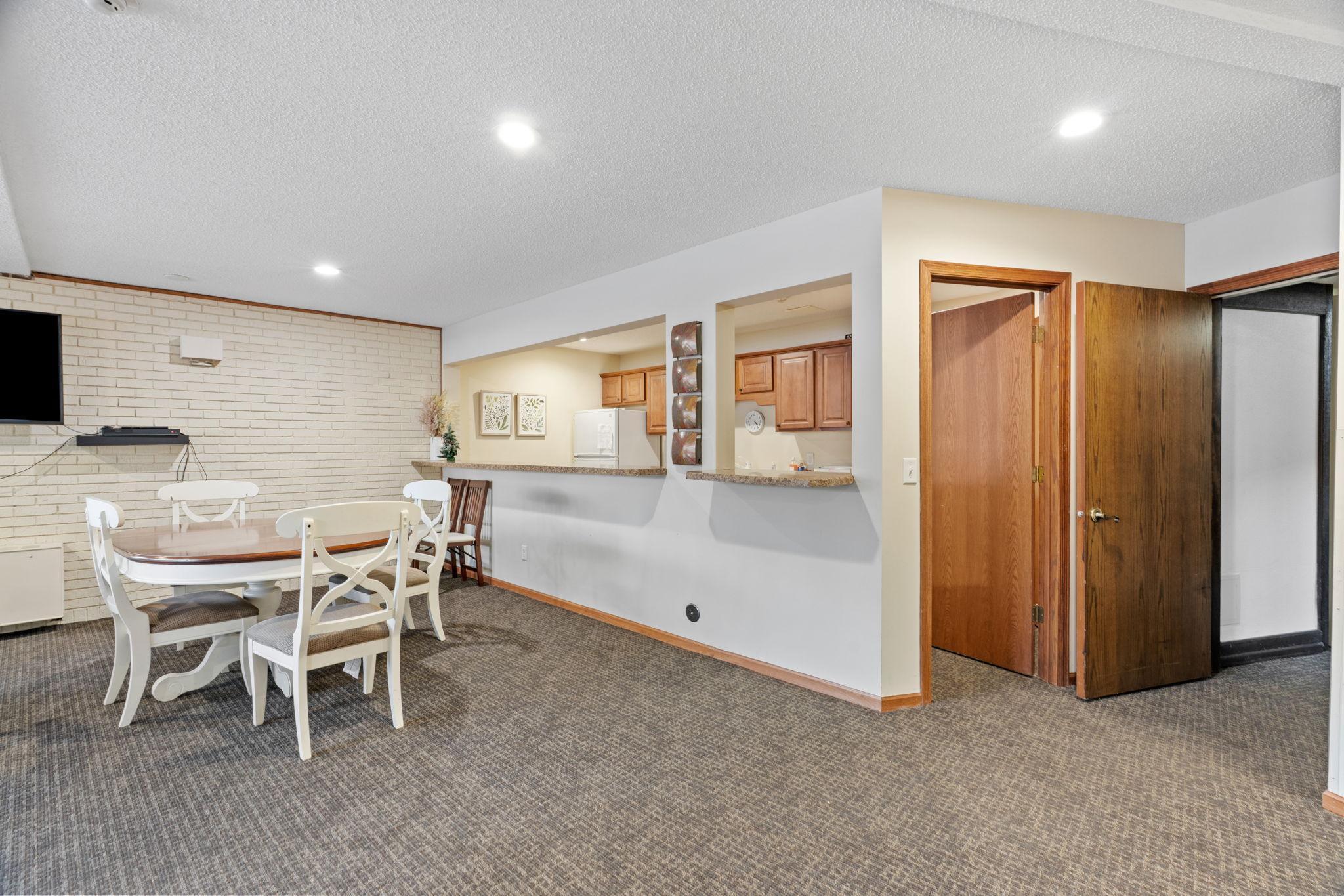 10113 W 34th Street Unit: 228