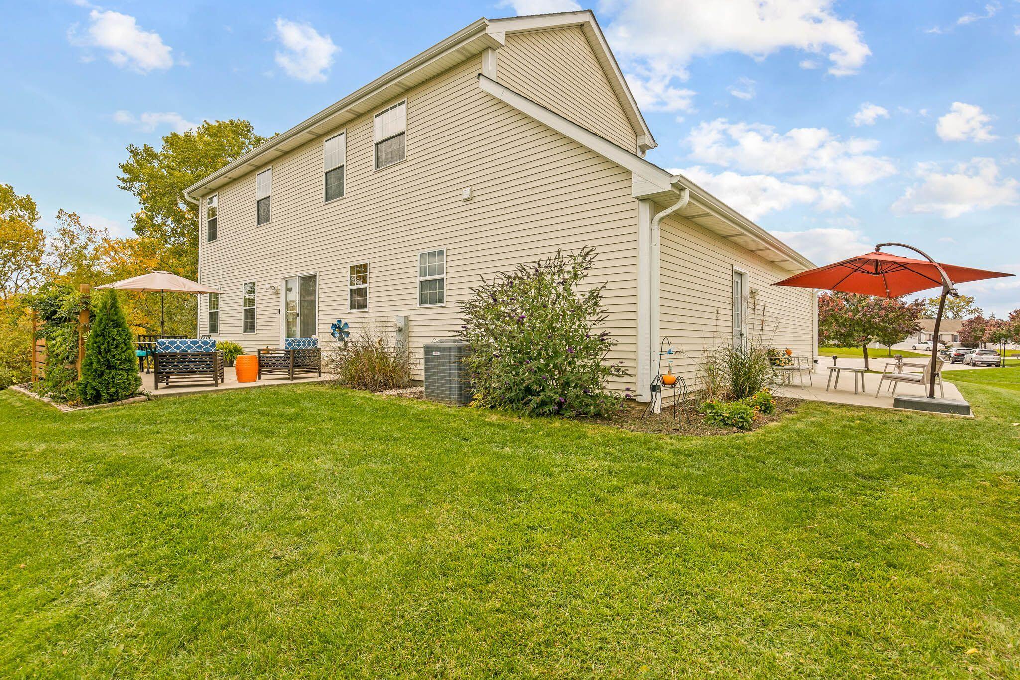 2240 E Ash Ct