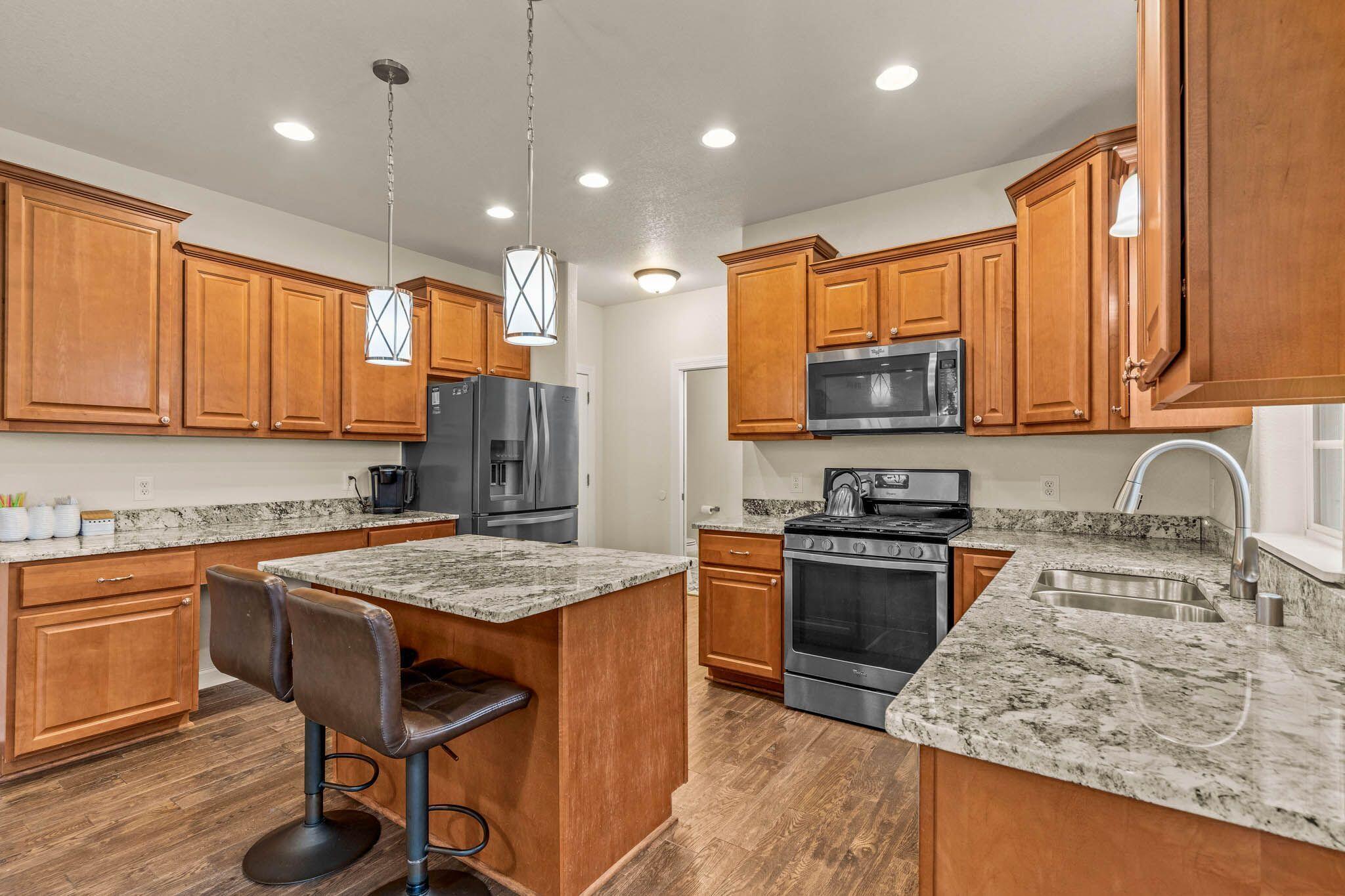 2240 E Ash Ct