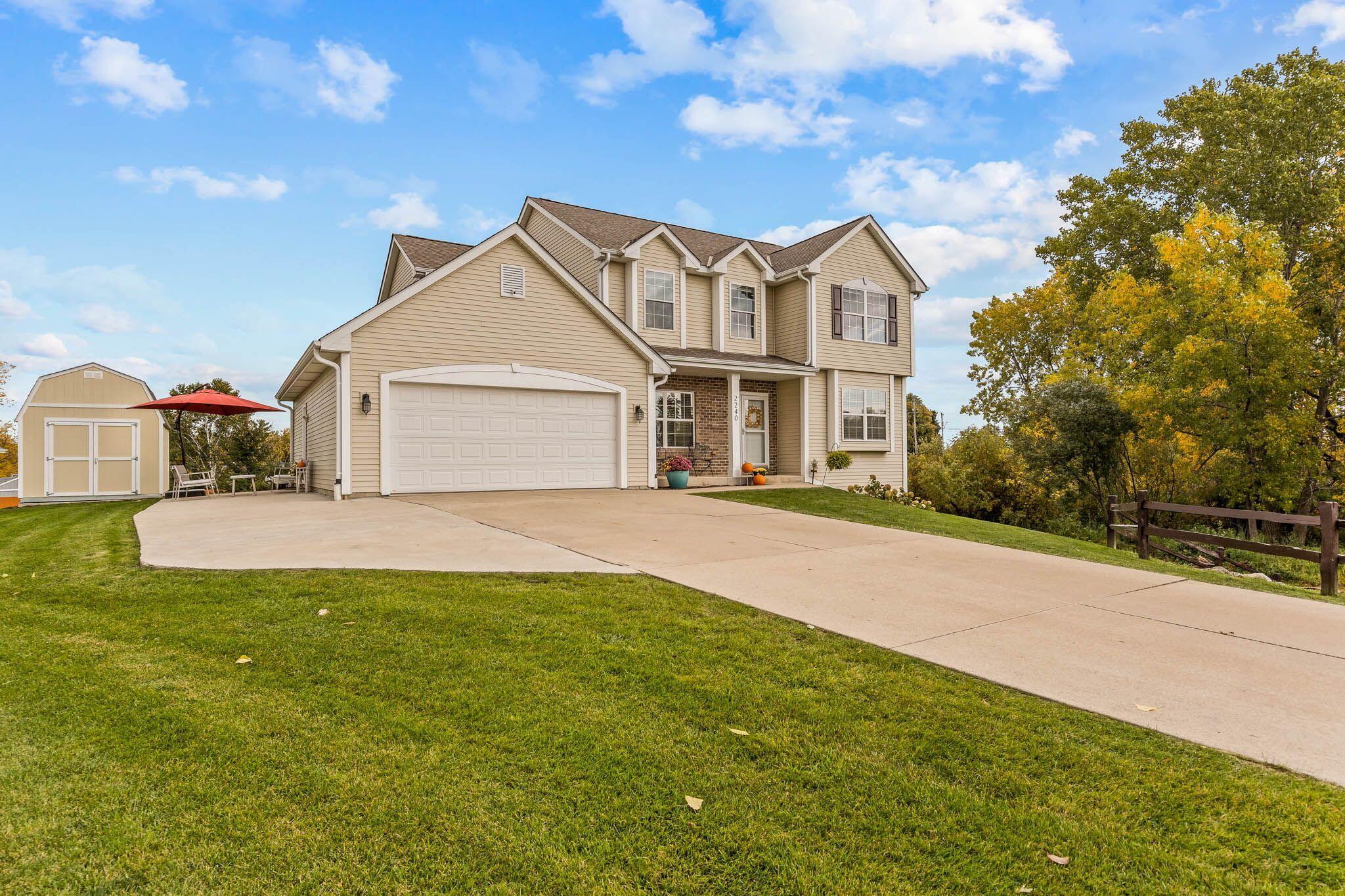 2240 E Ash Ct