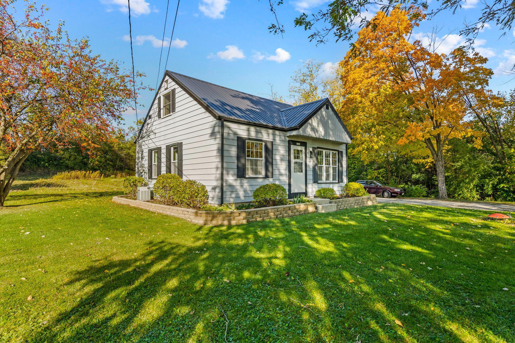 3526 W 7 Mile Rd