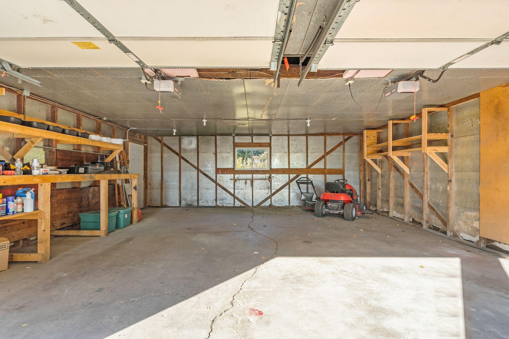 3526 W 7 Mile Rd