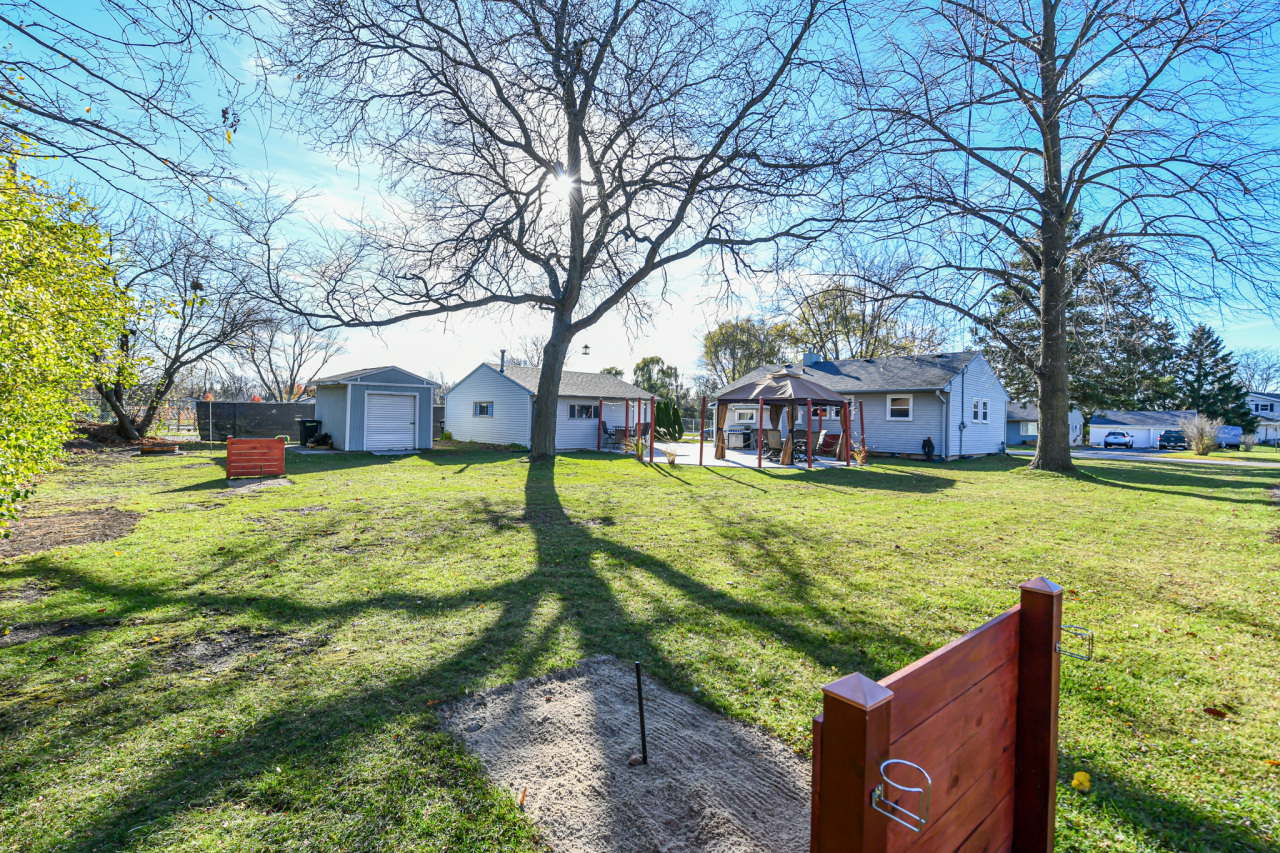 7336 S 37th Pl