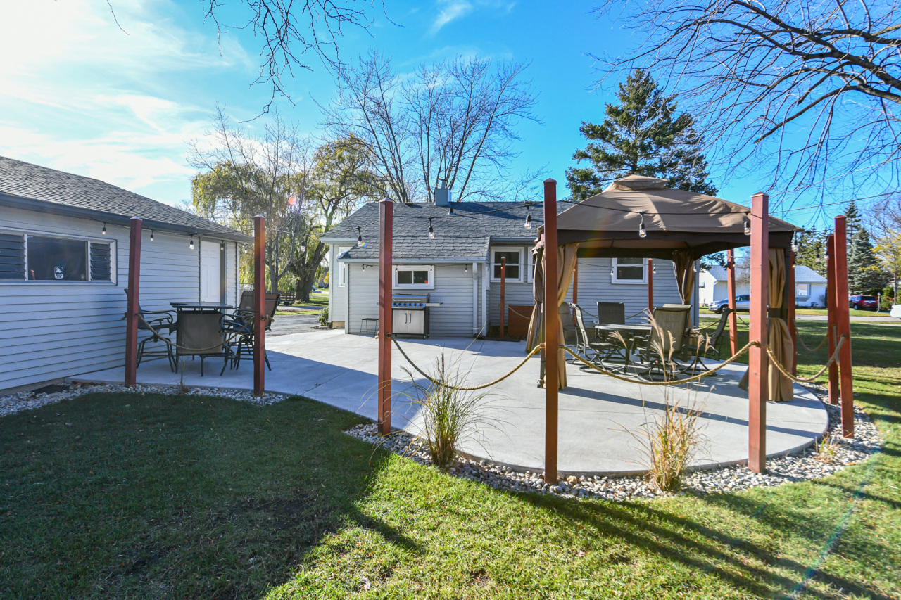 7336 S 37th Pl