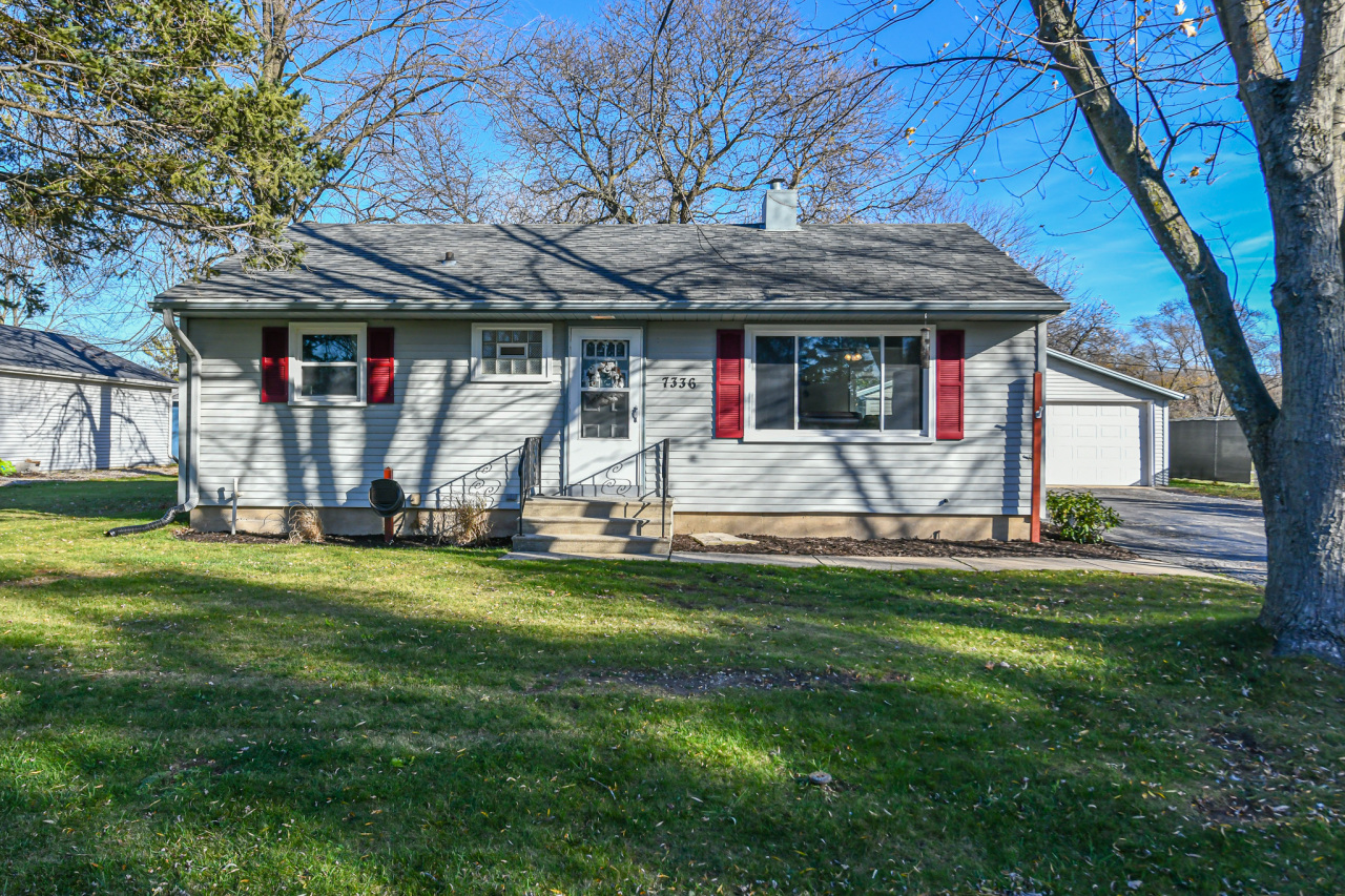 7336 S 37th Pl