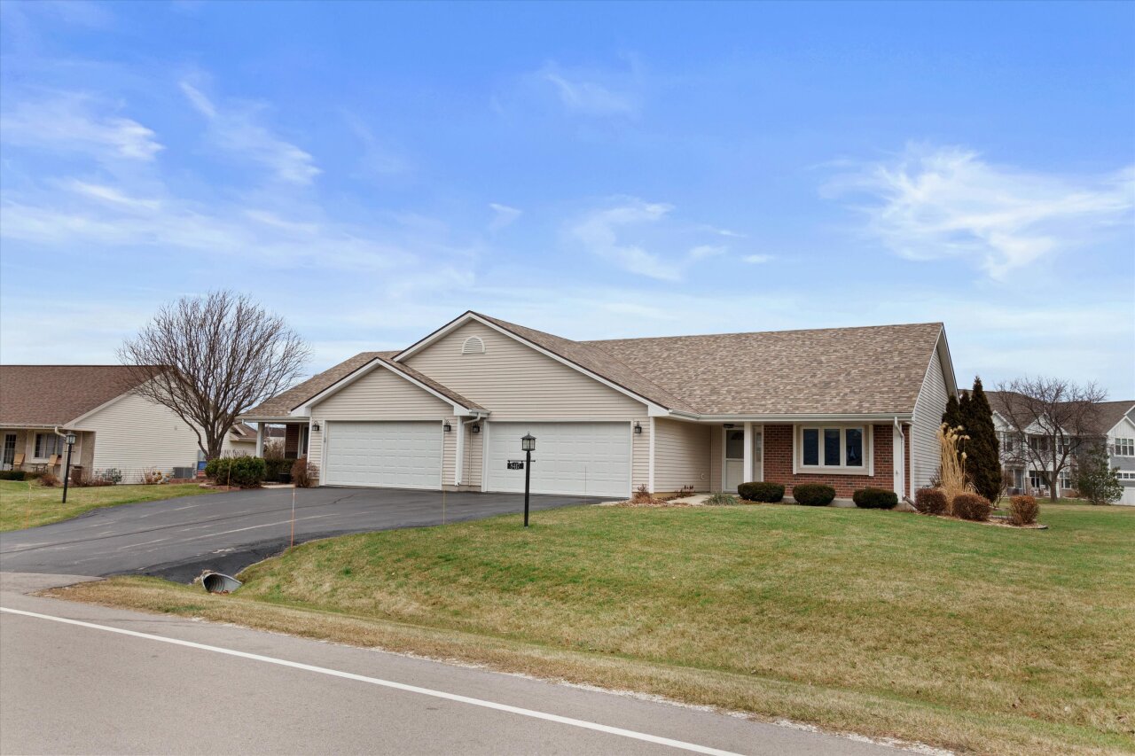 8417 S Cortland Dr