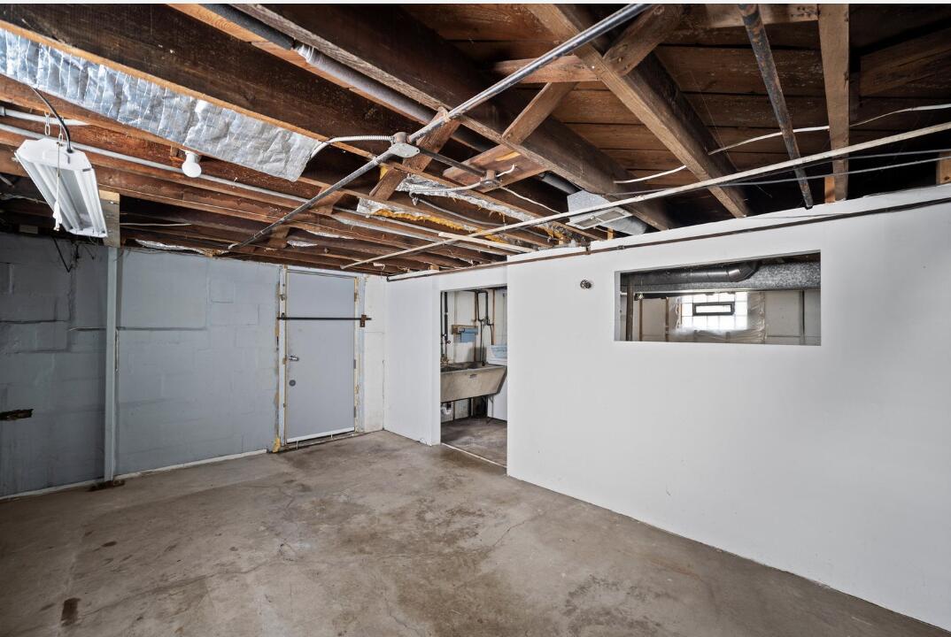 1107 S 37th St