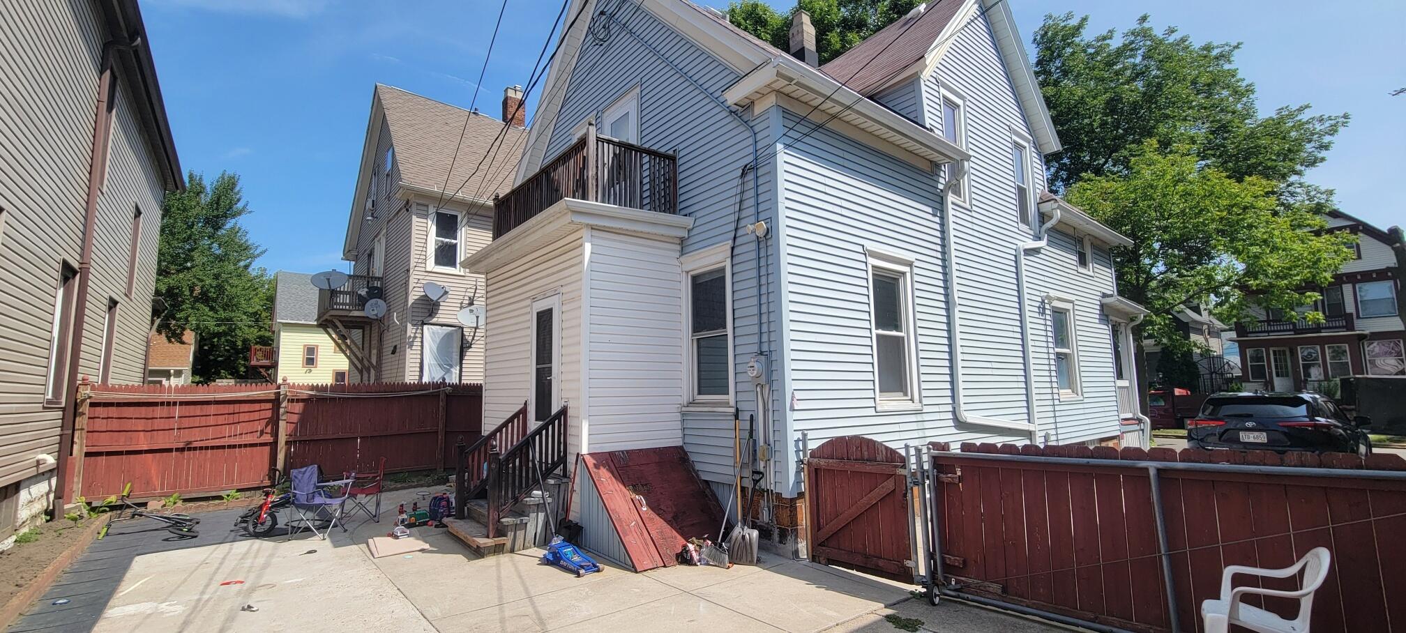 1107 S 37th St
