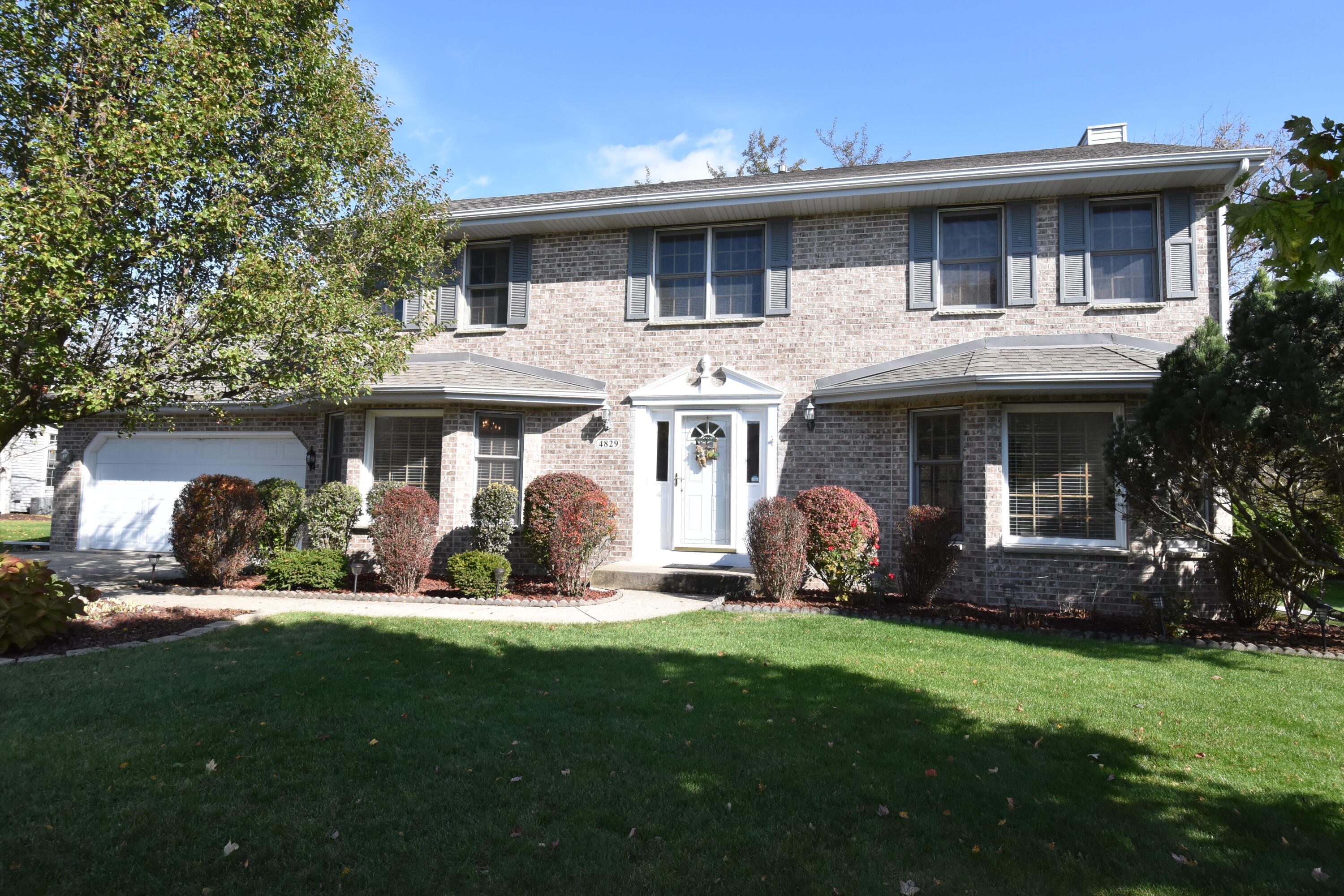 4829 Piper Ln