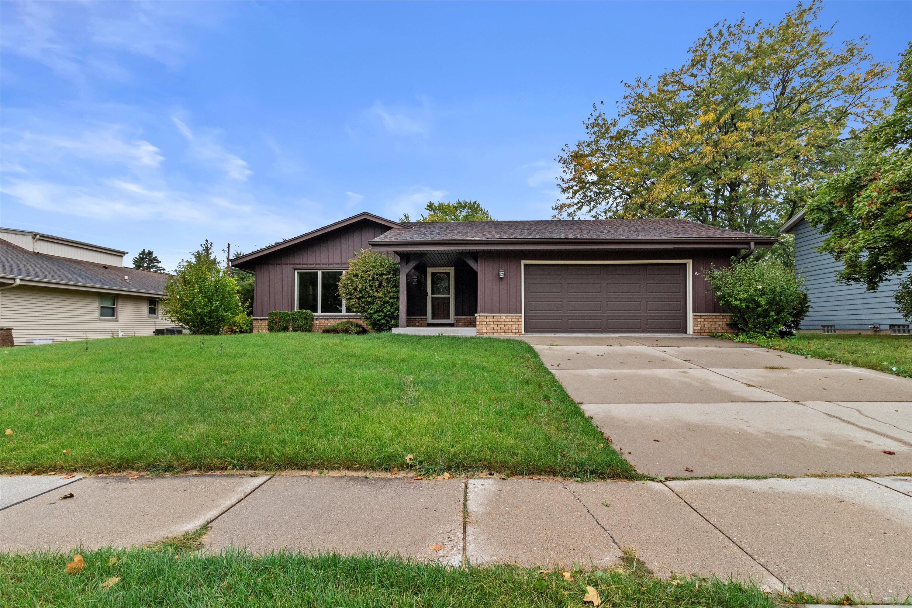 9775 S Shepard Hills Dr