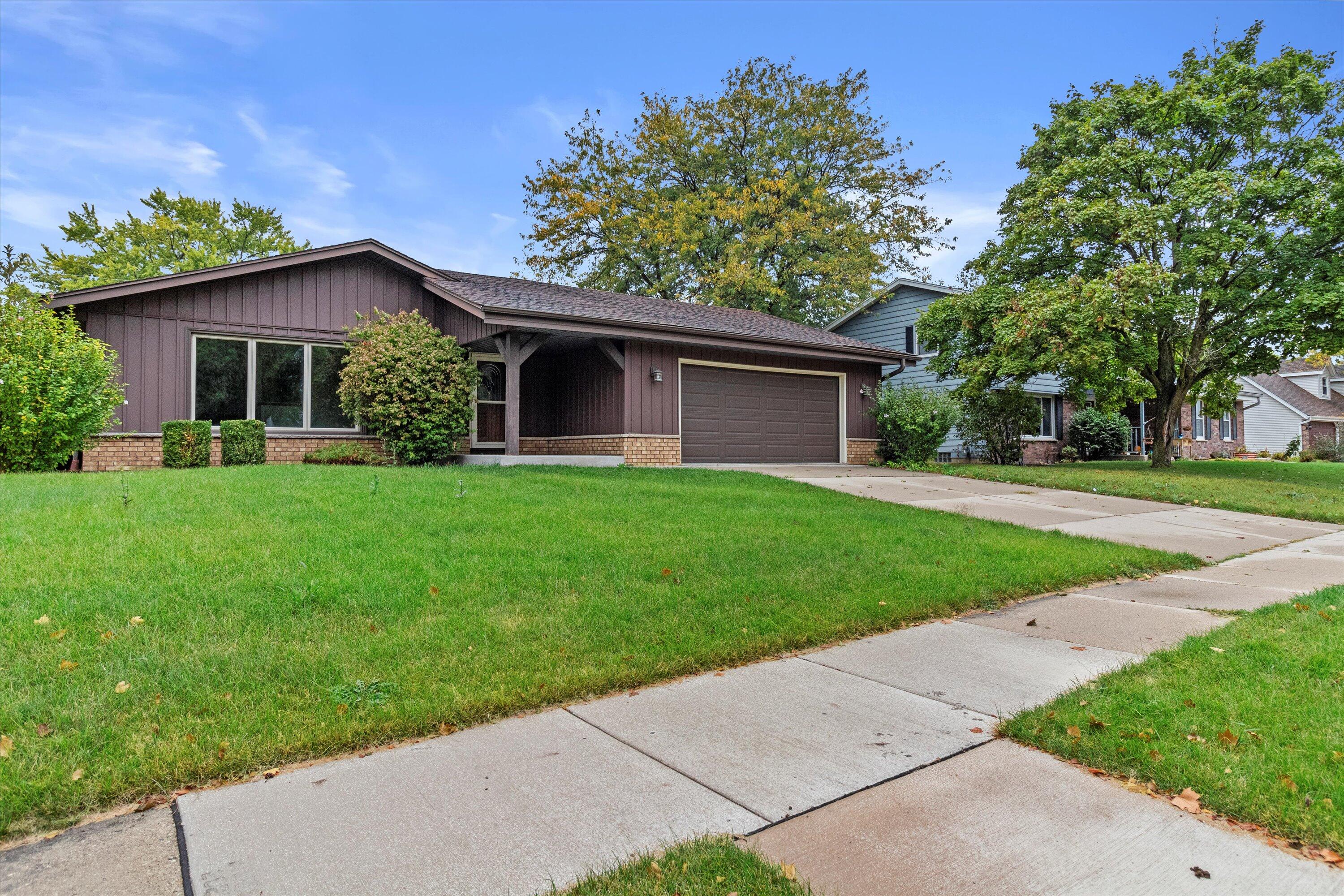 9775 S Shepard Hills Dr
