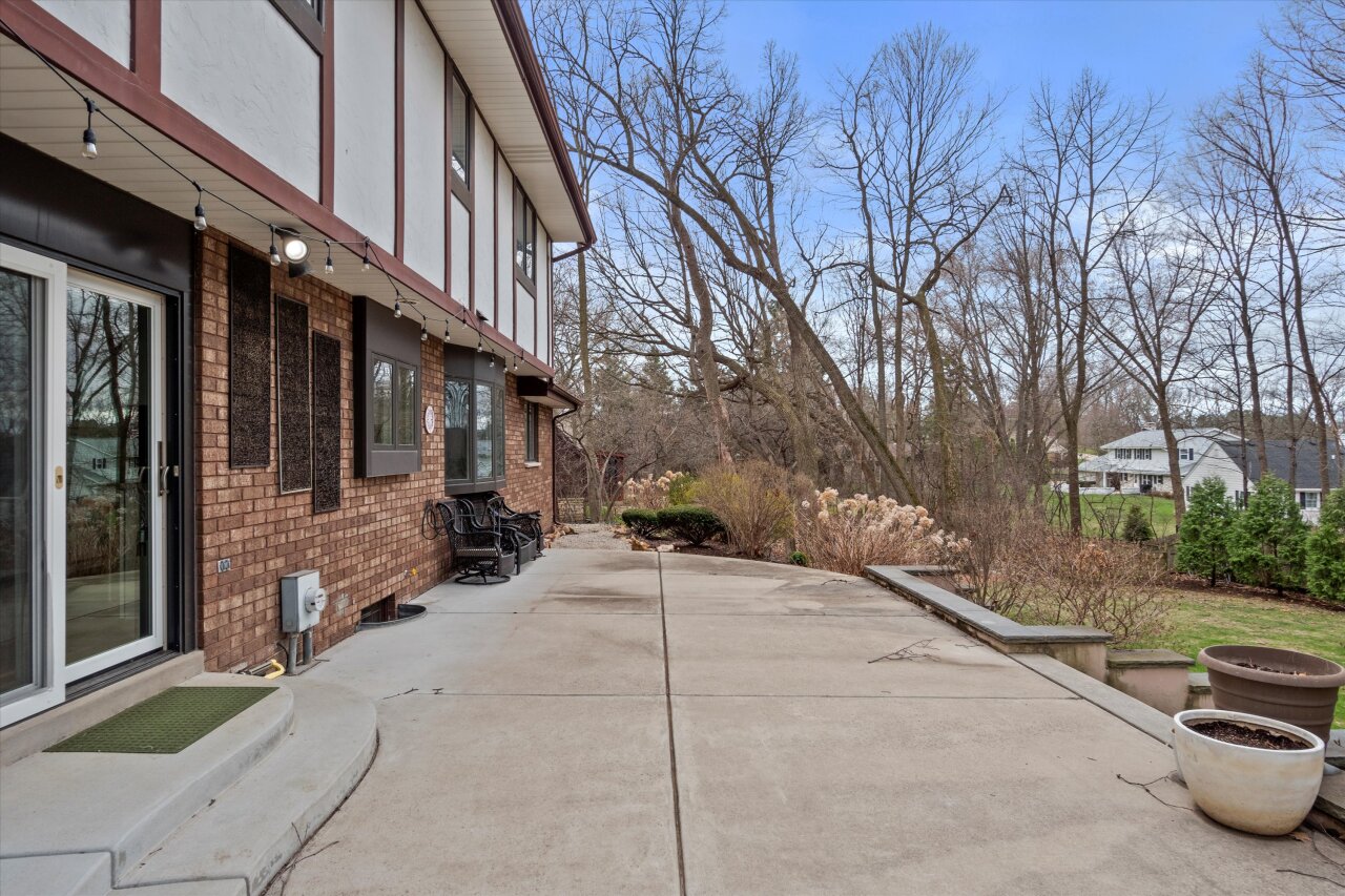 2521 W Wending Dr
