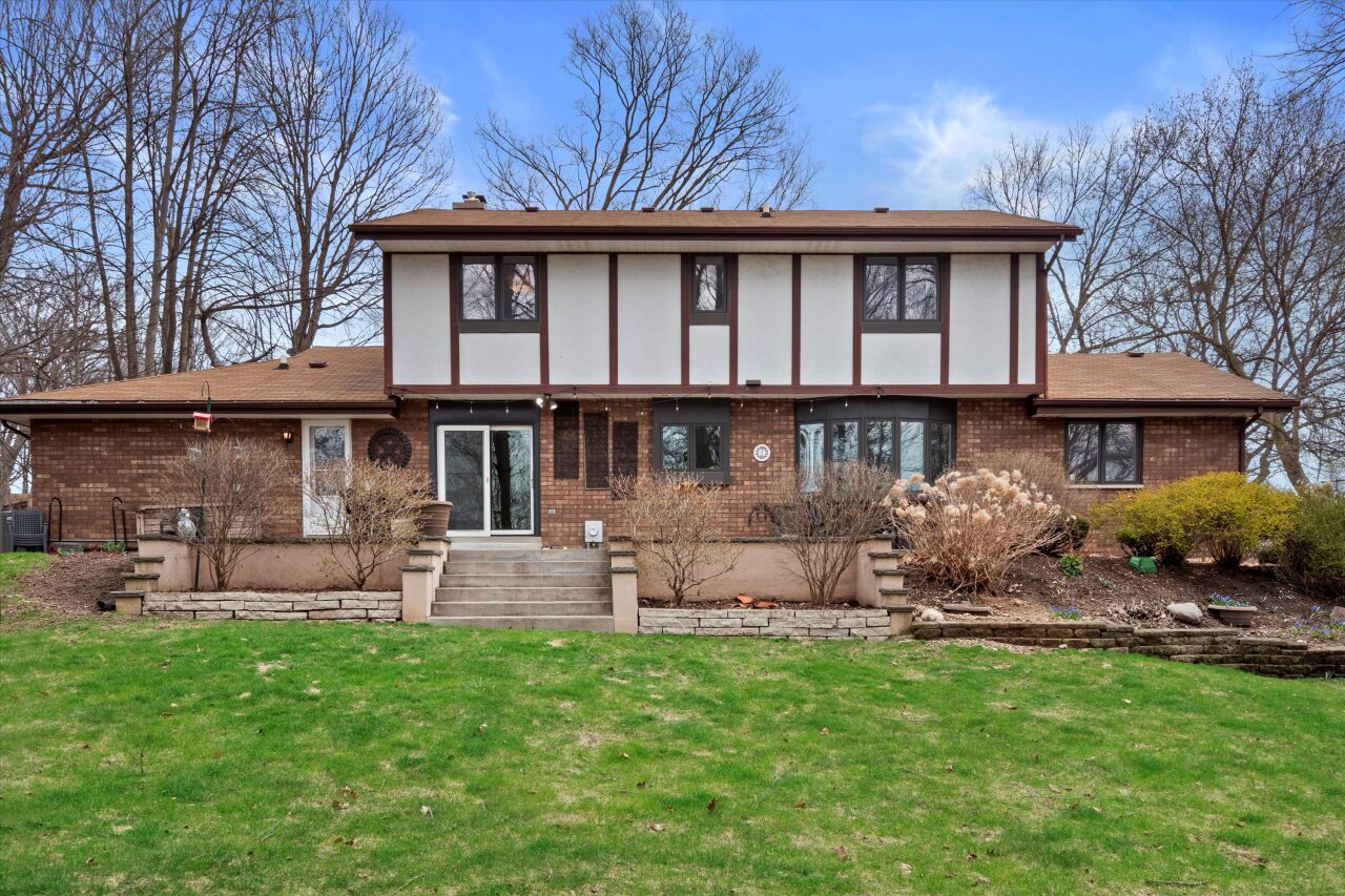 2521 W Wending Dr