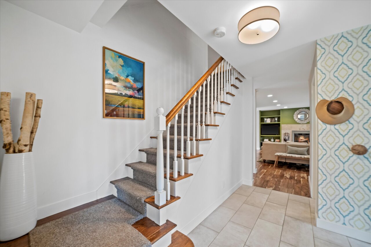 2521 W Wending Dr