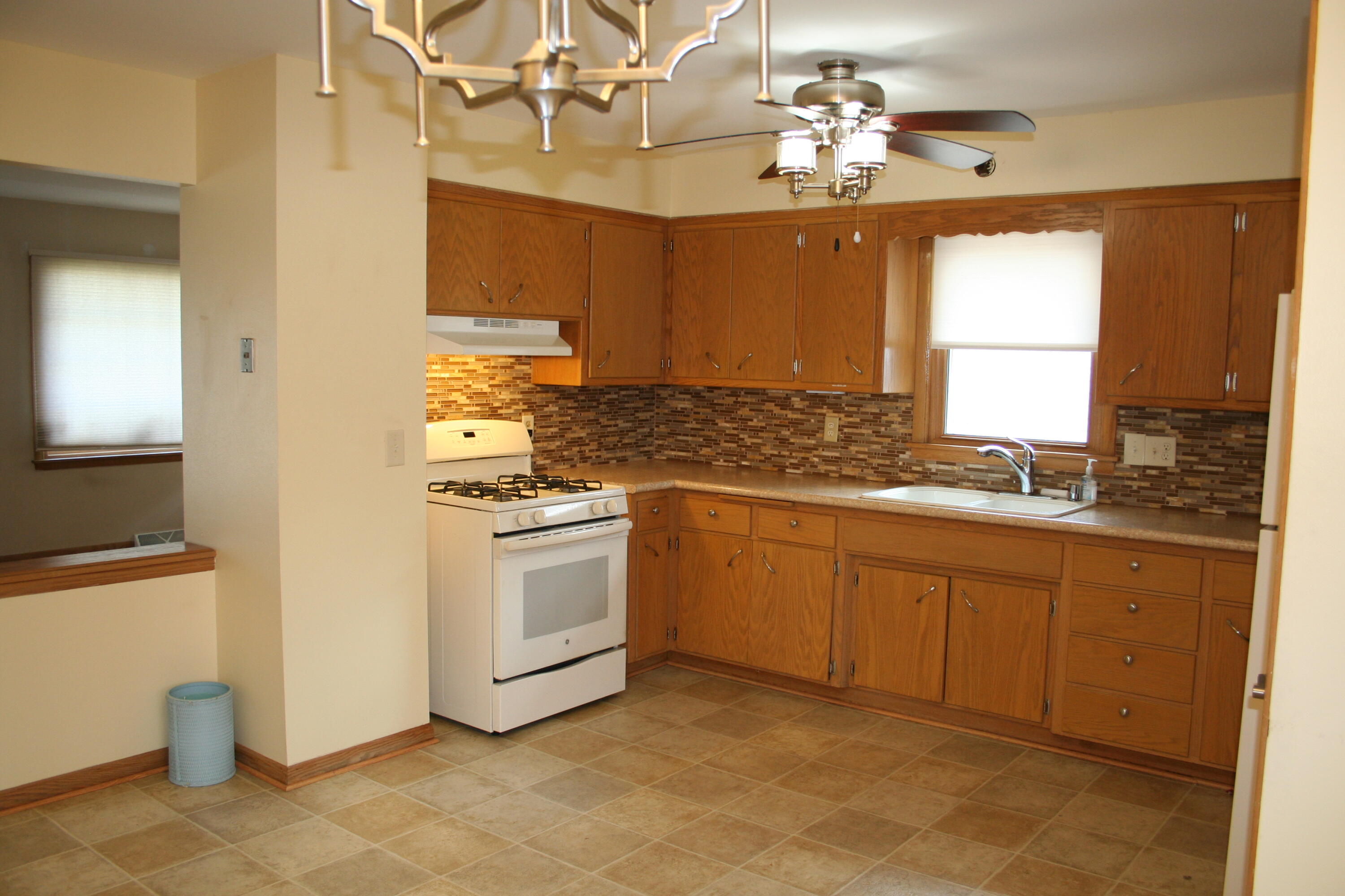 4102 Lasalle St