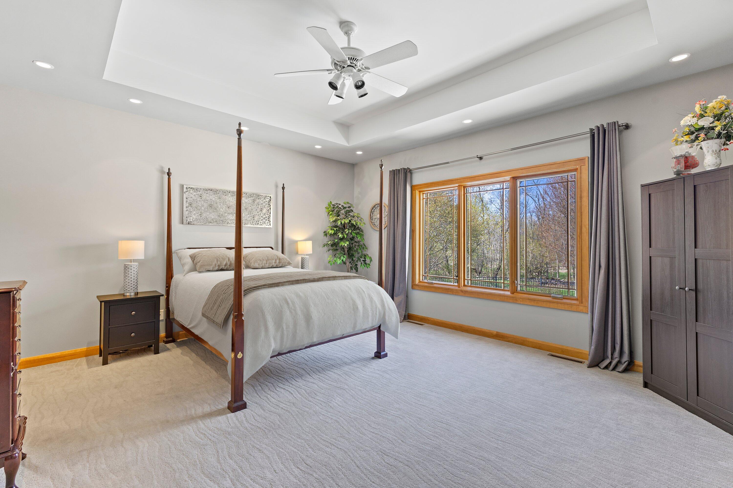5122 Alexander Dr
