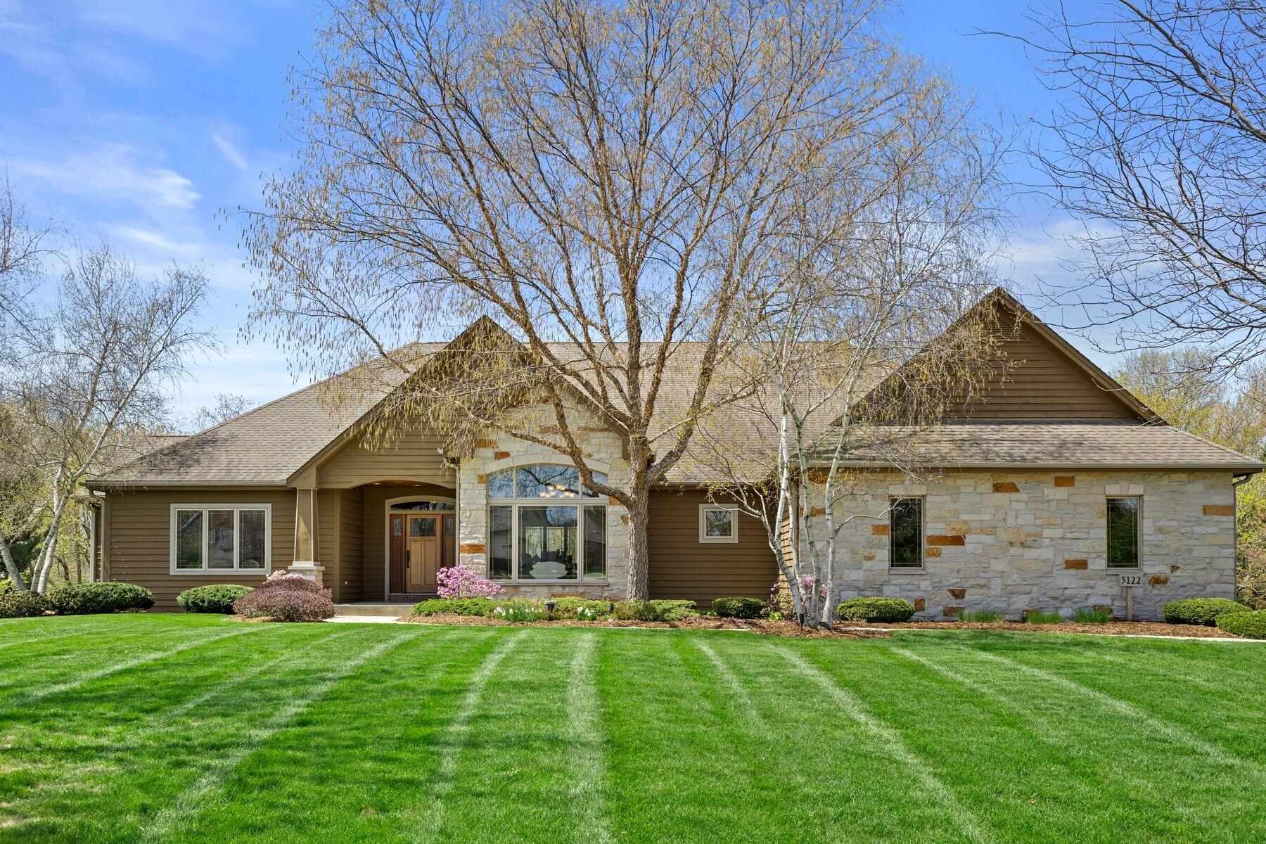5122 Alexander Dr