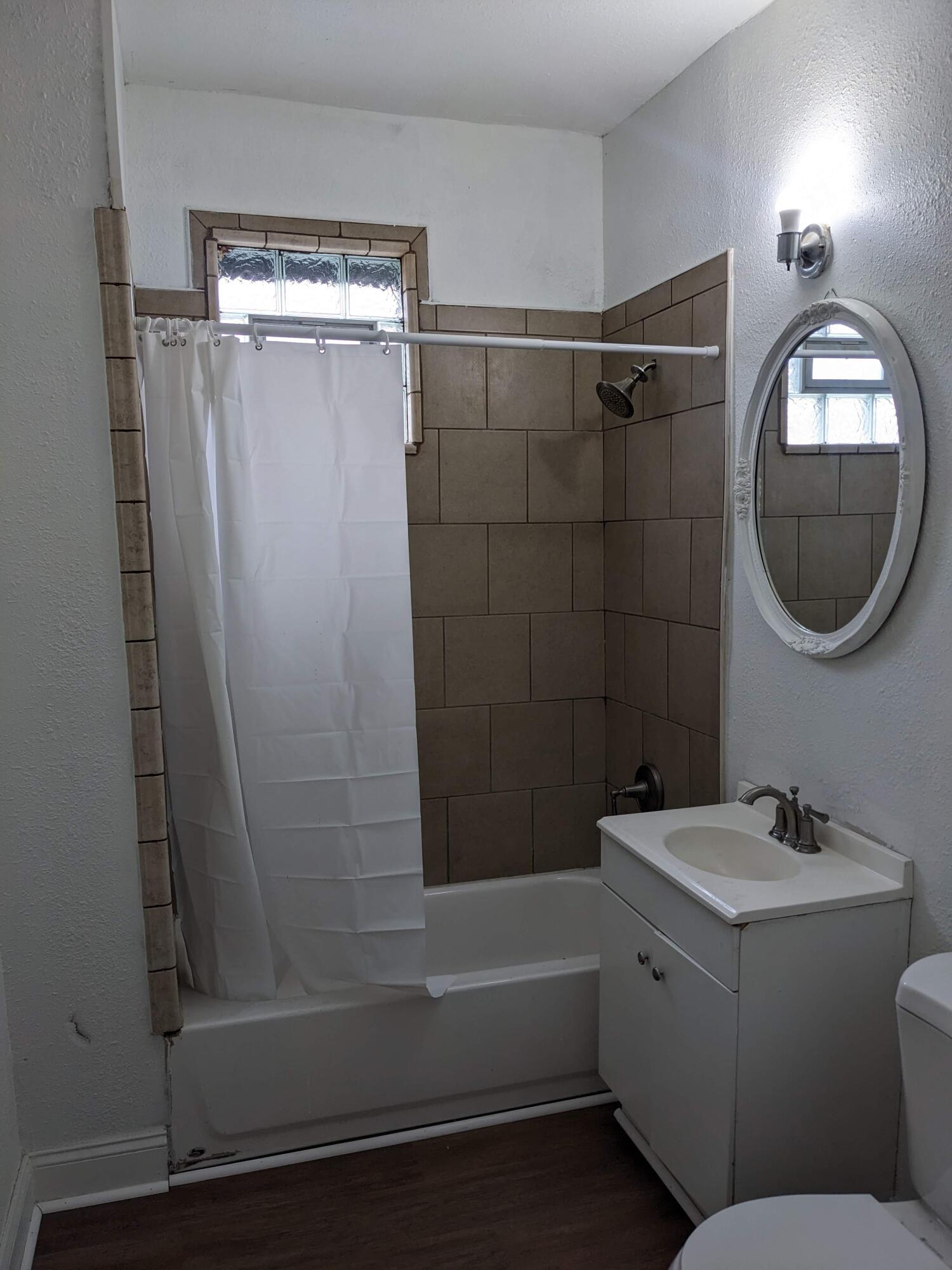 3345 N Vel R Phillips Ave Unit: 3347