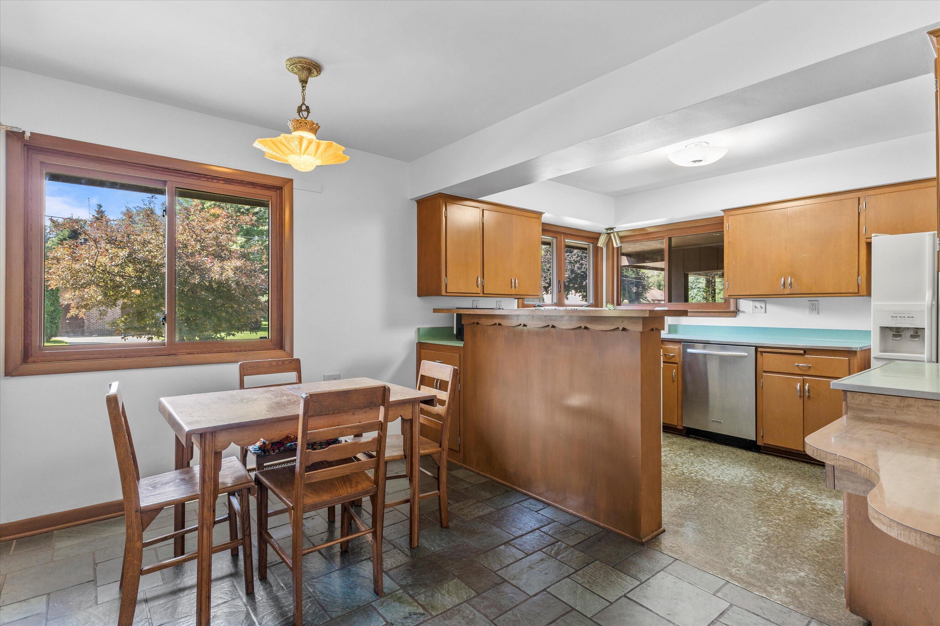 504 Brookdale Ct