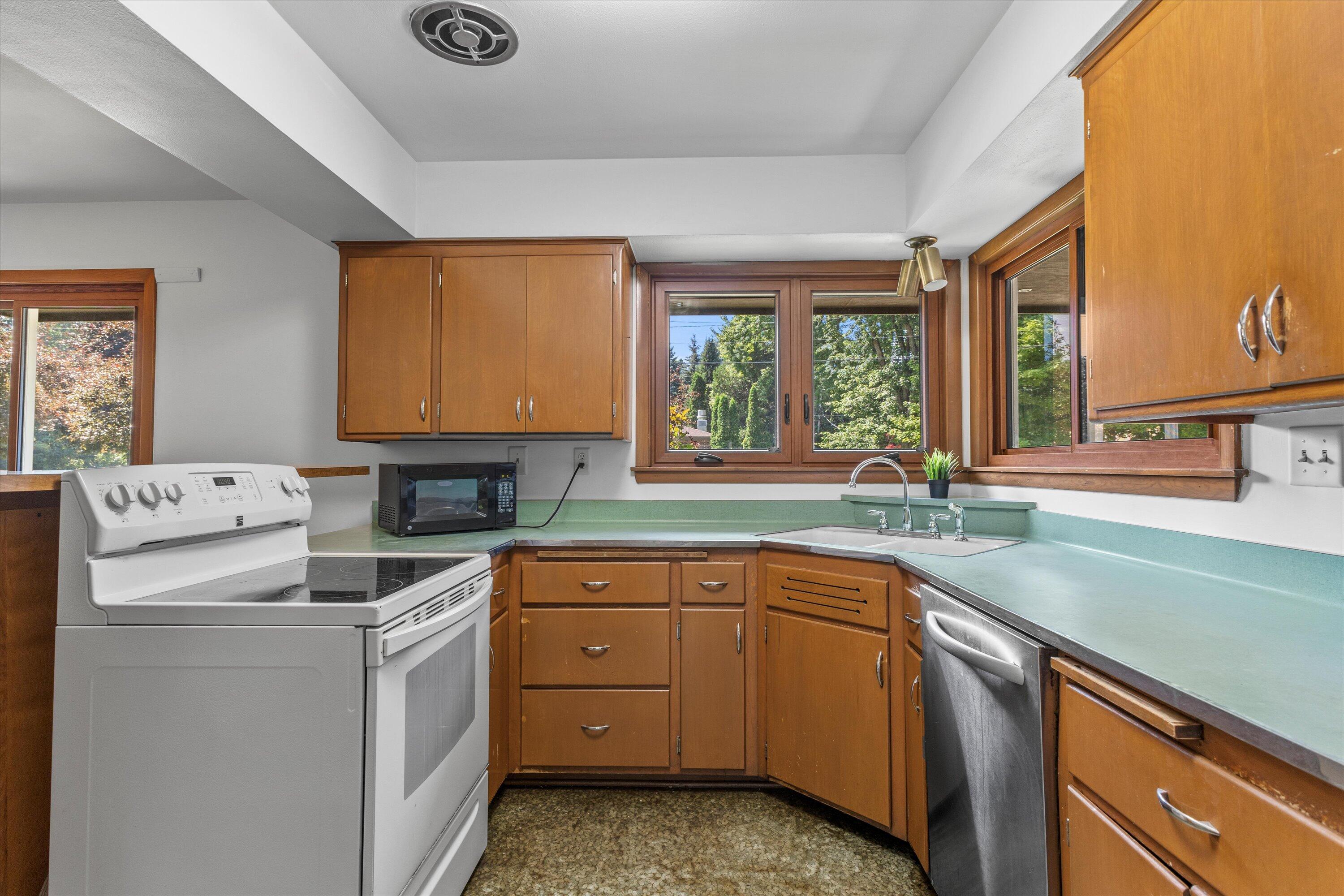 504 Brookdale Ct