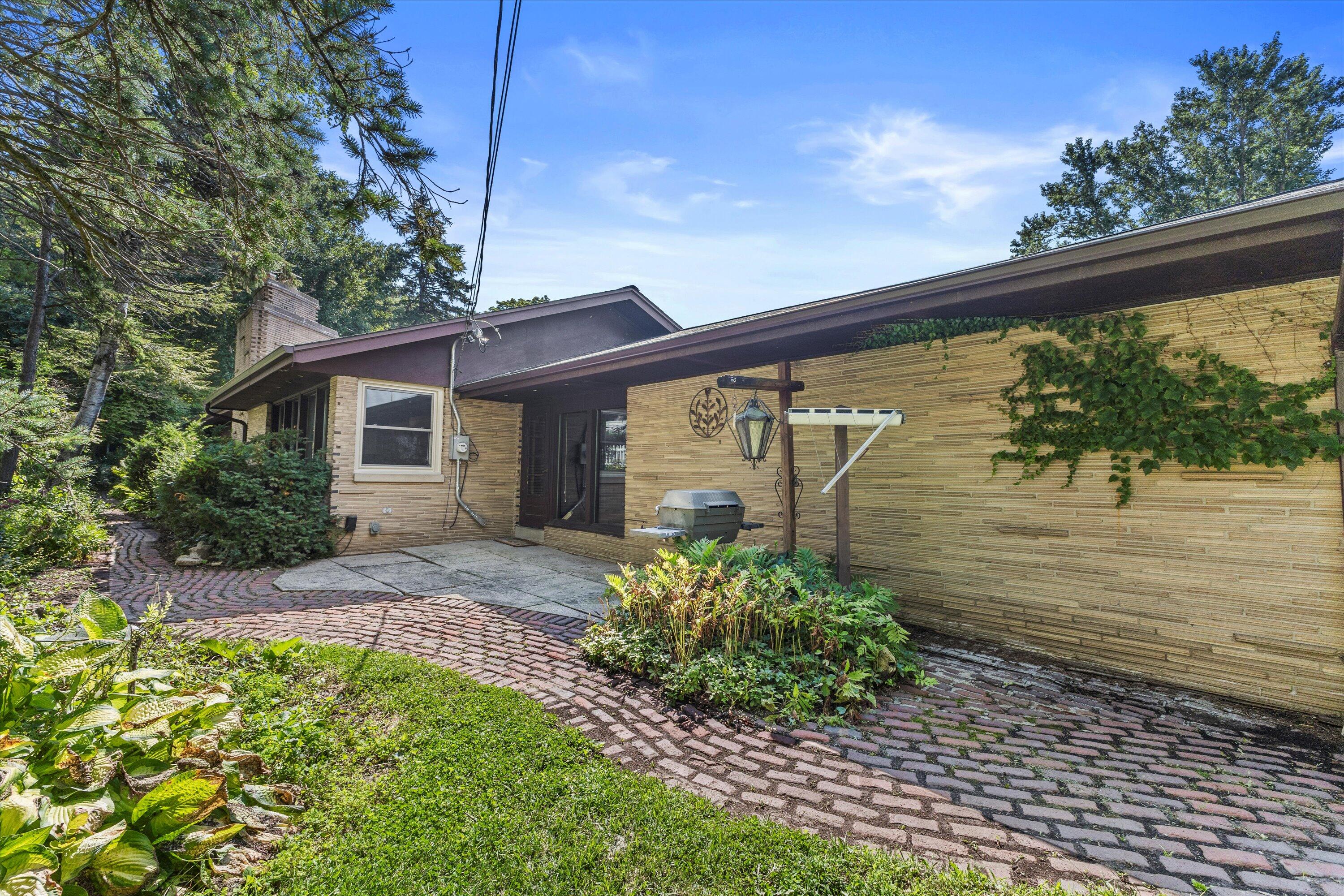 504 Brookdale Ct