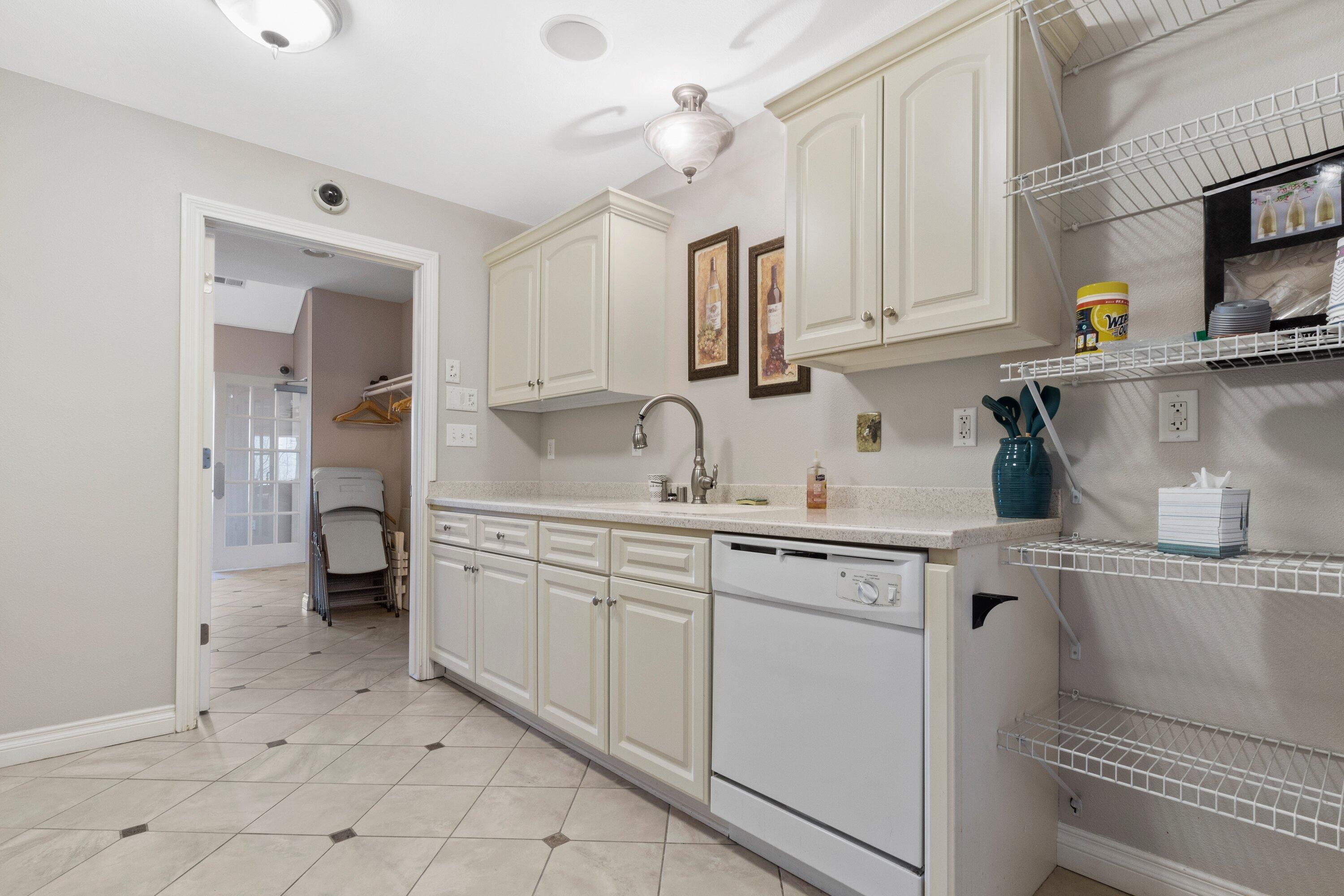 6195 Walnut Ln Unit: #65