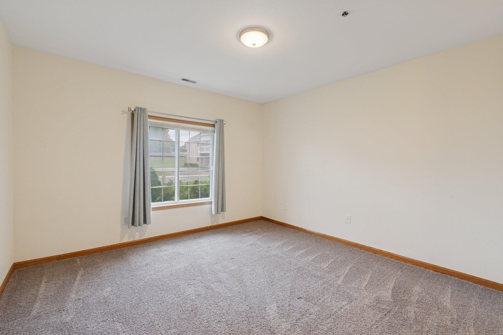 6961 S Rolling Meadows Ct