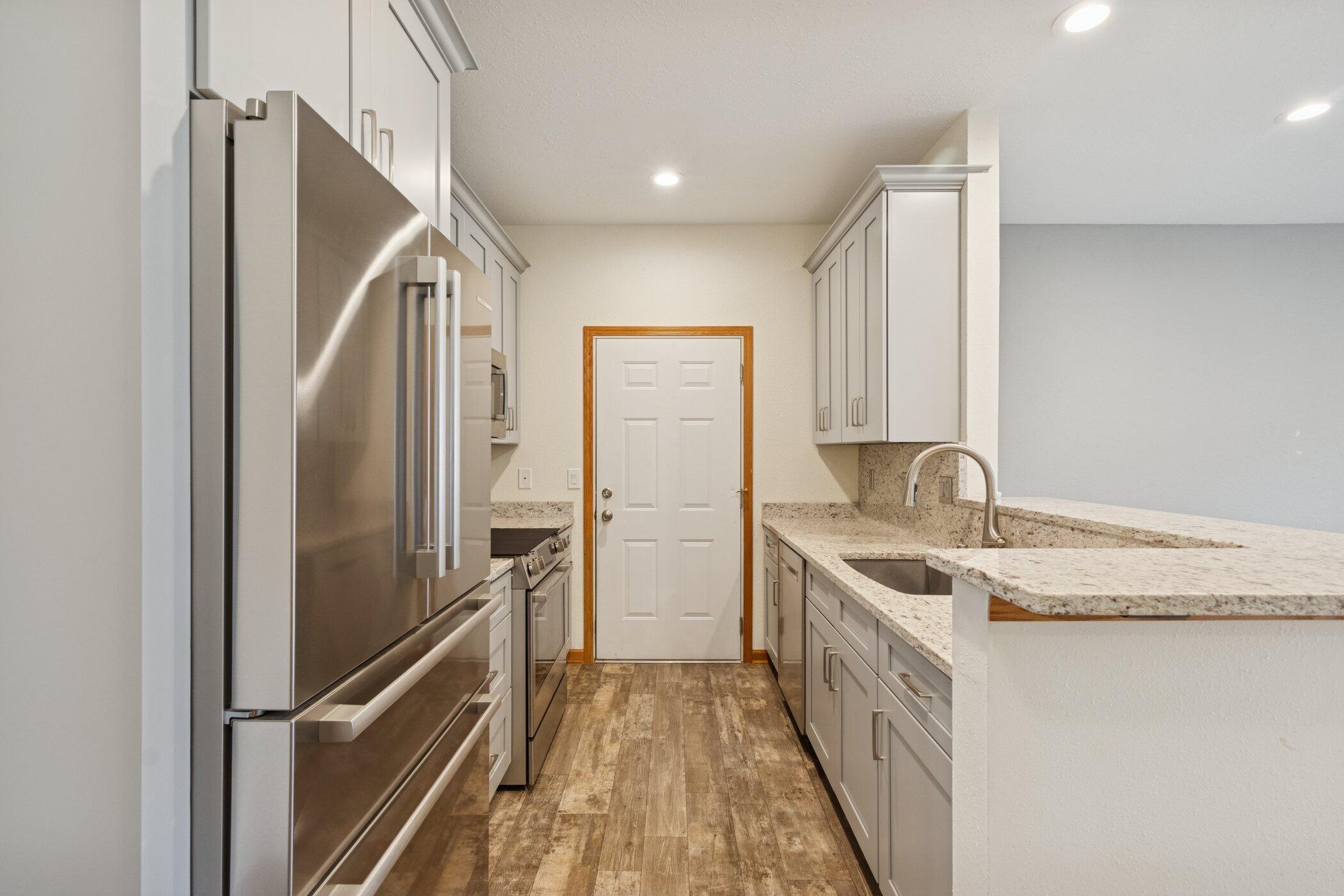 6961 S Rolling Meadows Ct