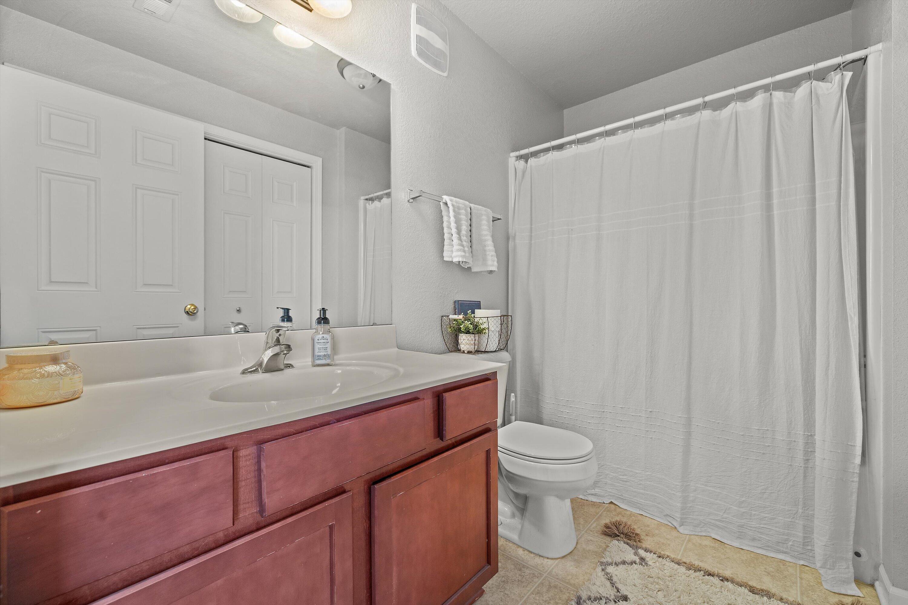 1723 State St Unit: E43