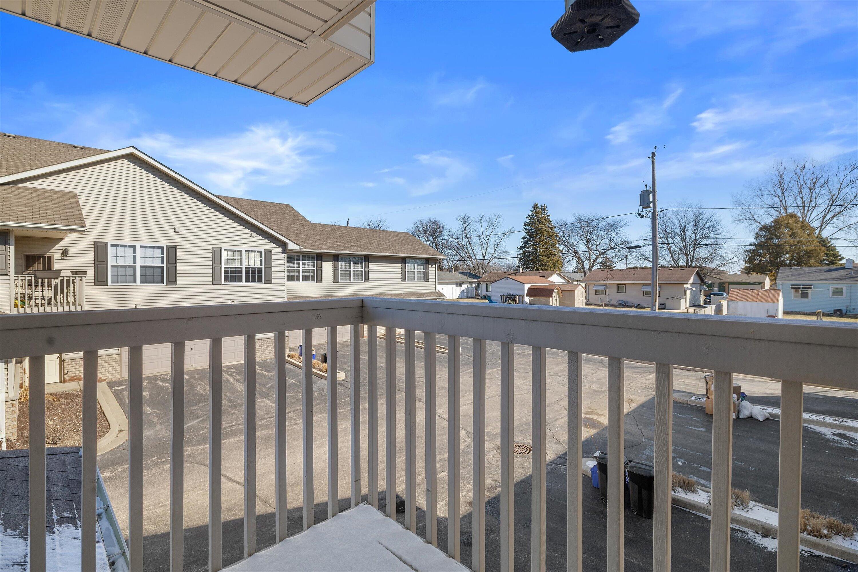 1723 State St Unit: E43