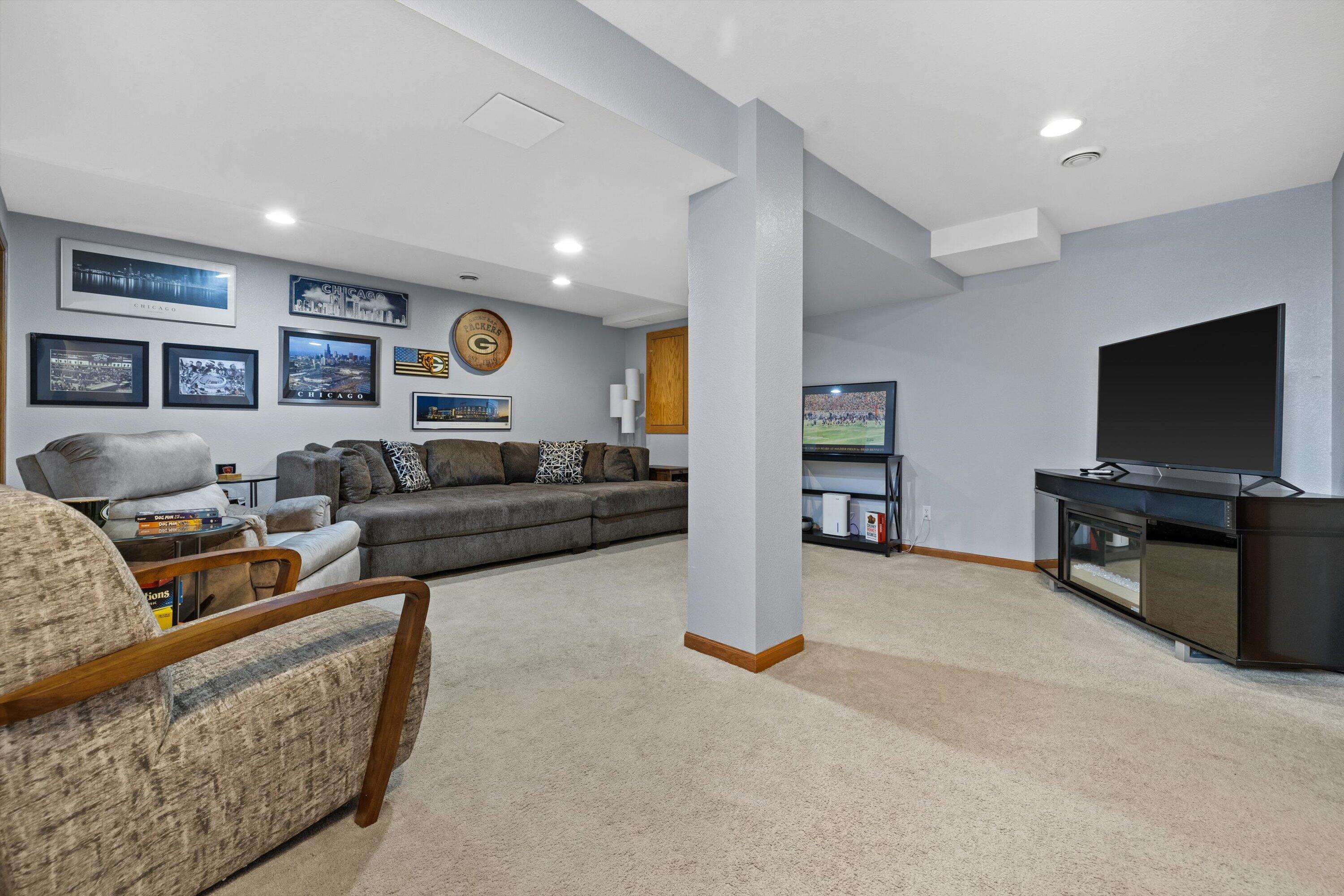 6427 San Marino Dr