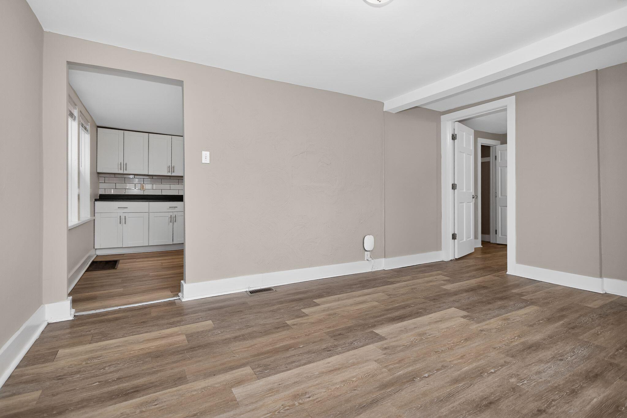 134 E Concordia Ave