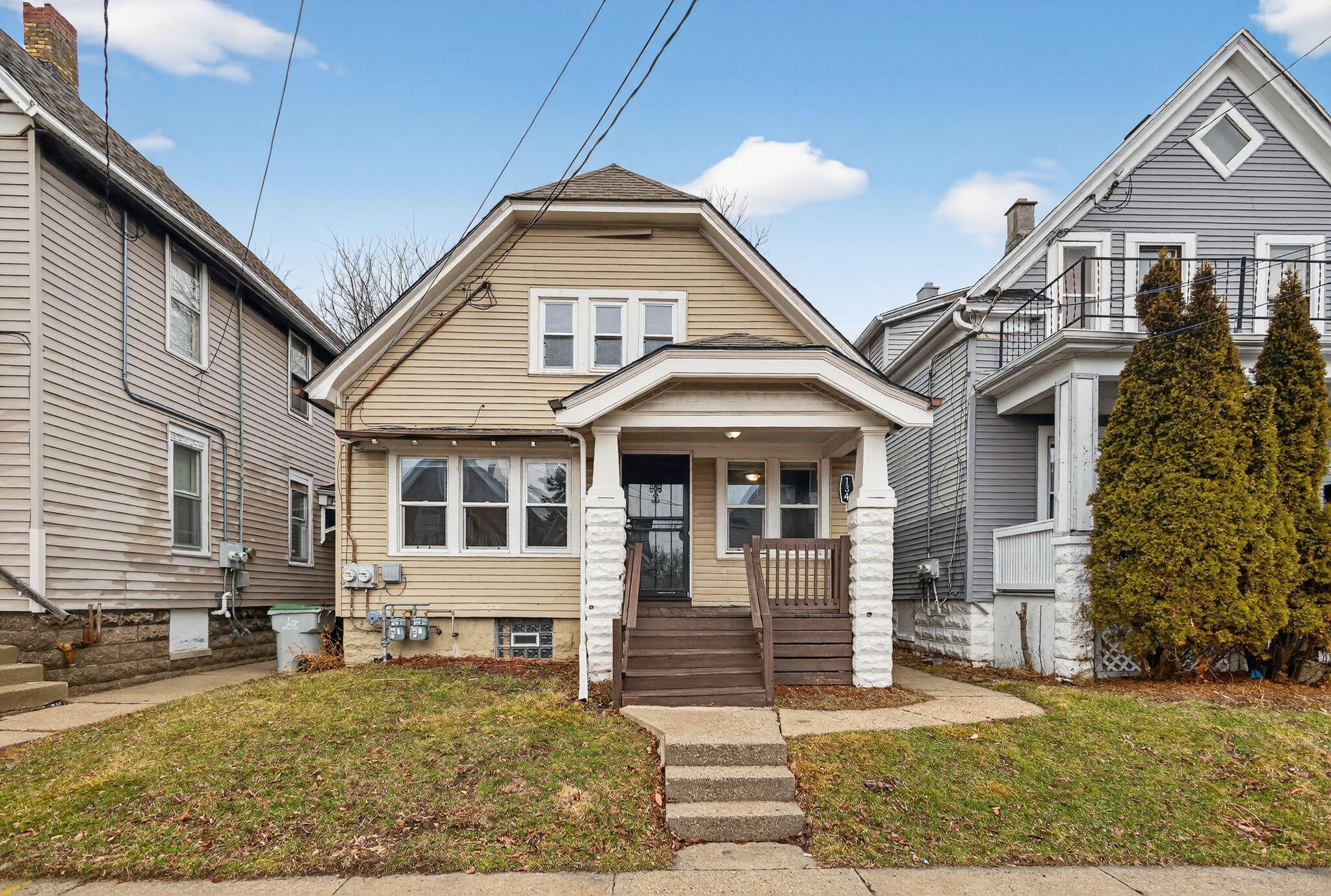 134 E Concordia Ave