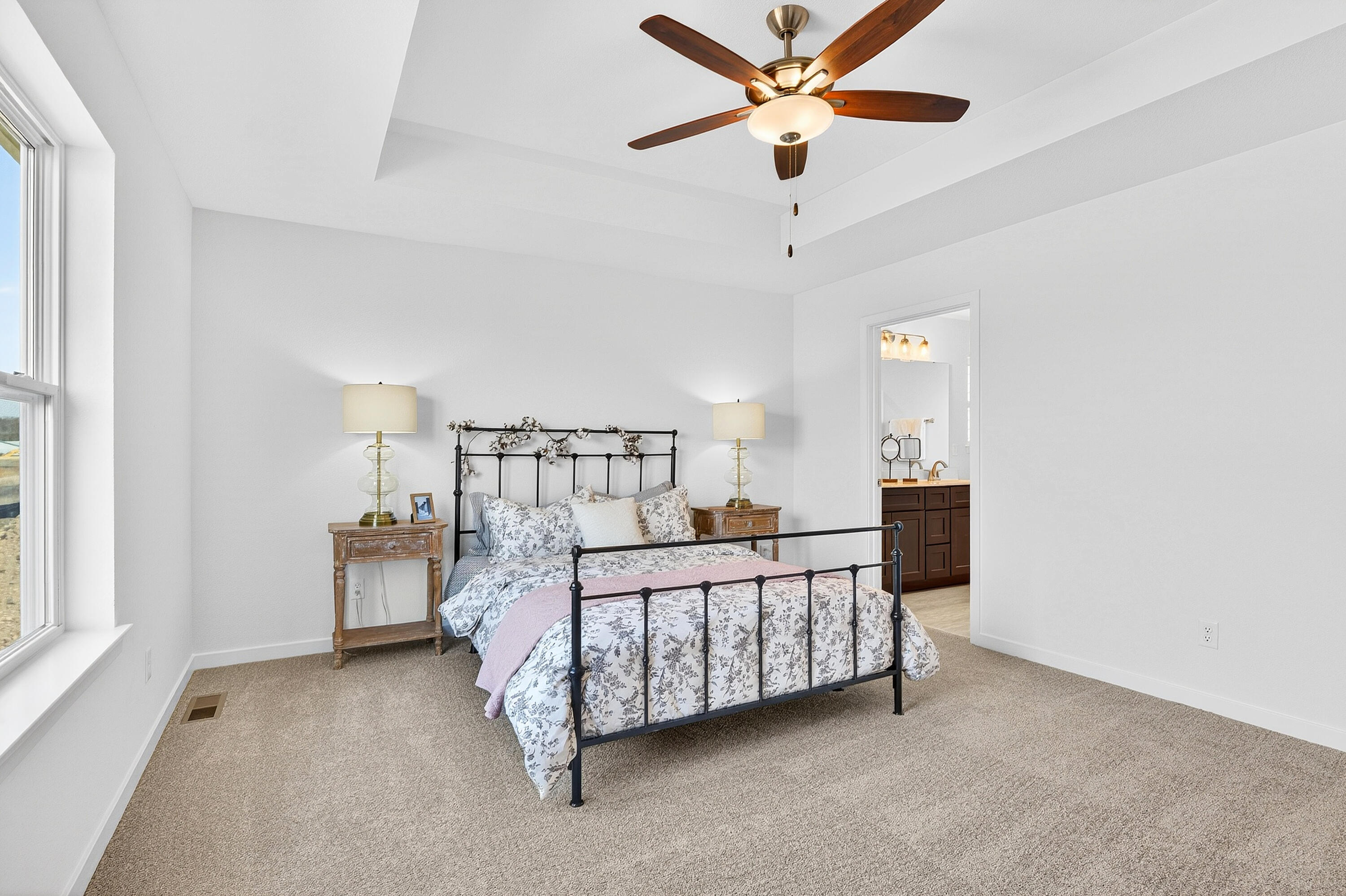 925 Cardinal Ln
