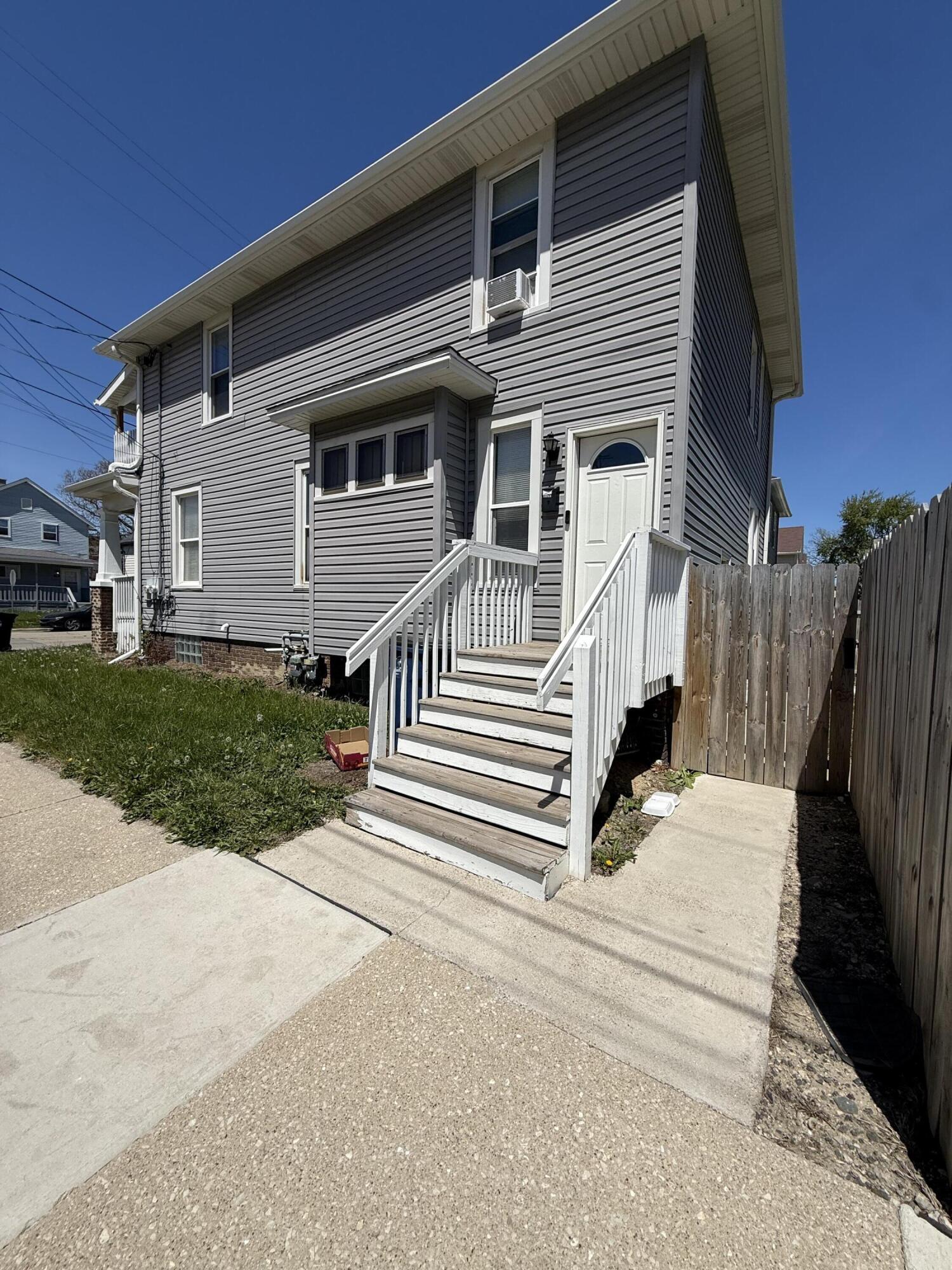 1701 Edgewood Ave