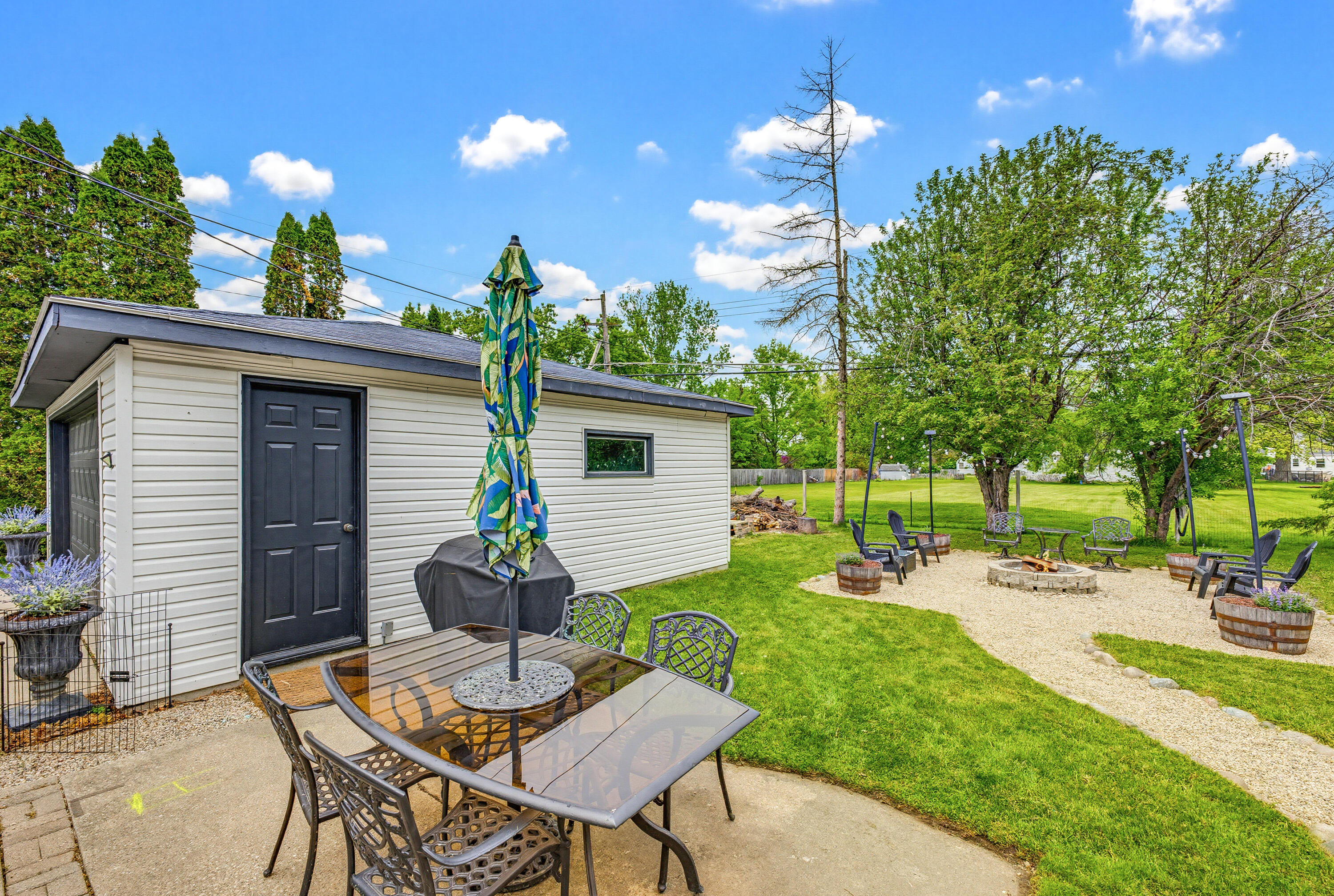 1608 Wind Dale Dr