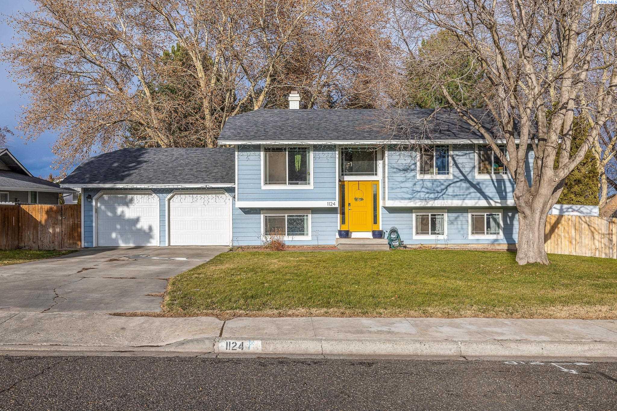 1124 W Park Hills Dr.