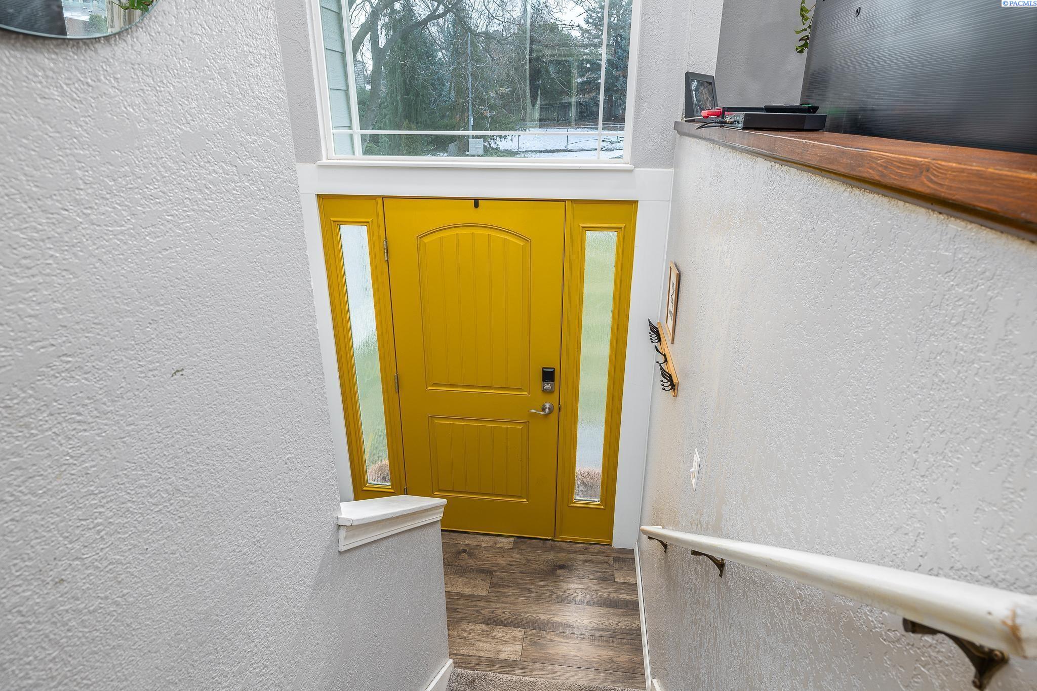 1124 W Park Hills Dr.