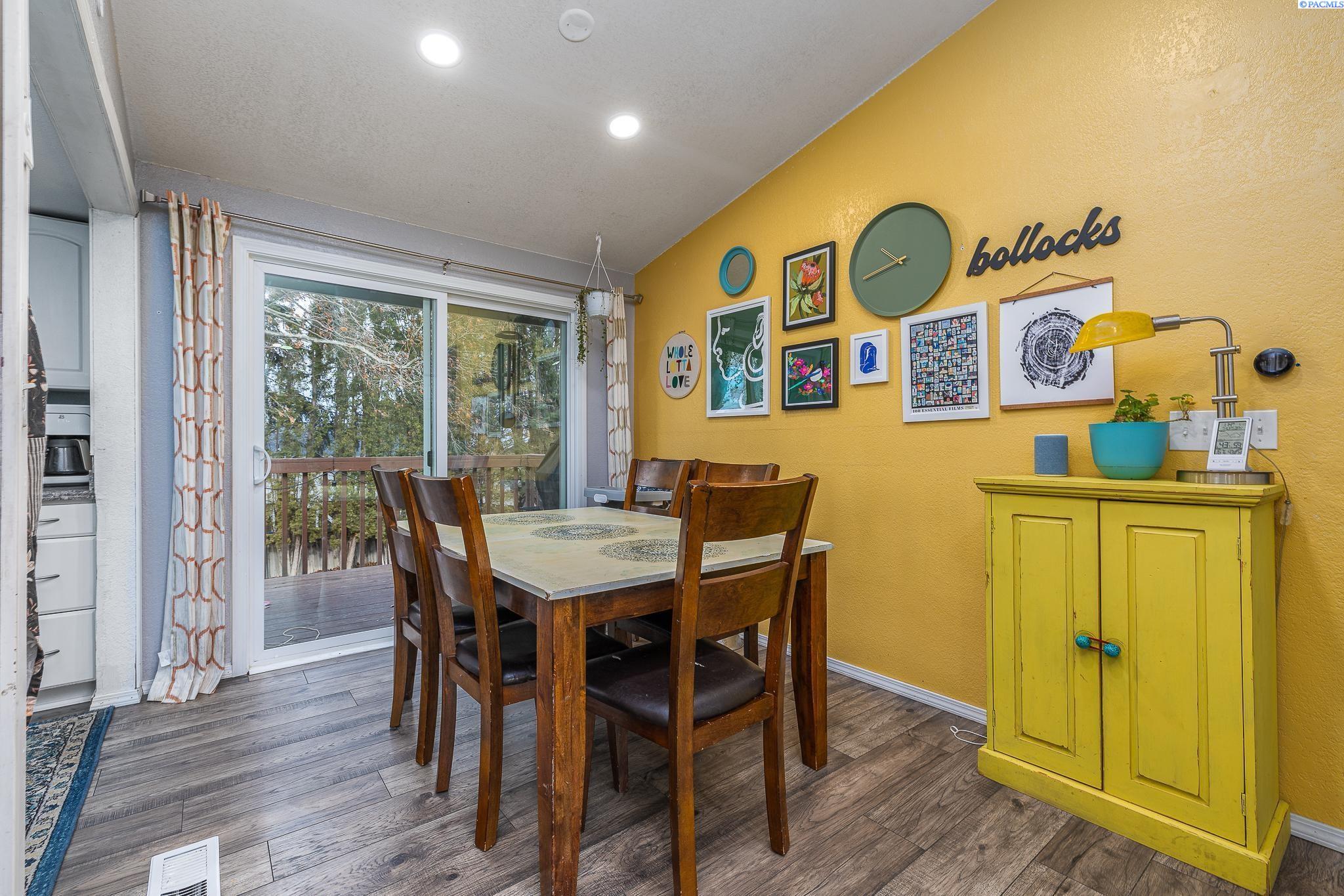 1124 W Park Hills Dr.