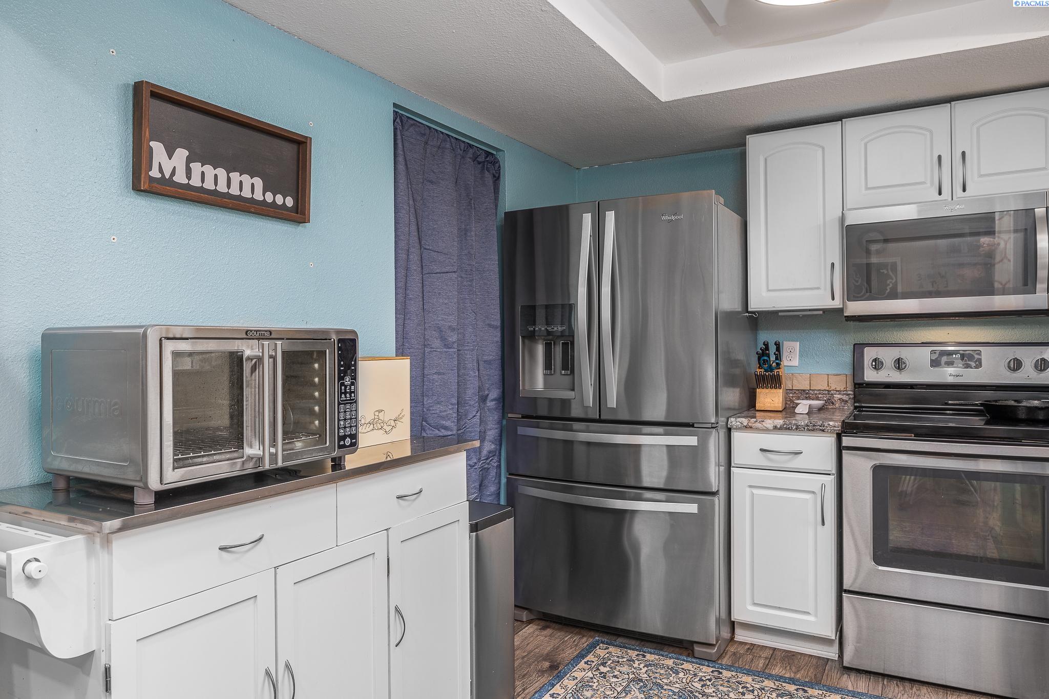 1124 W Park Hills Dr.